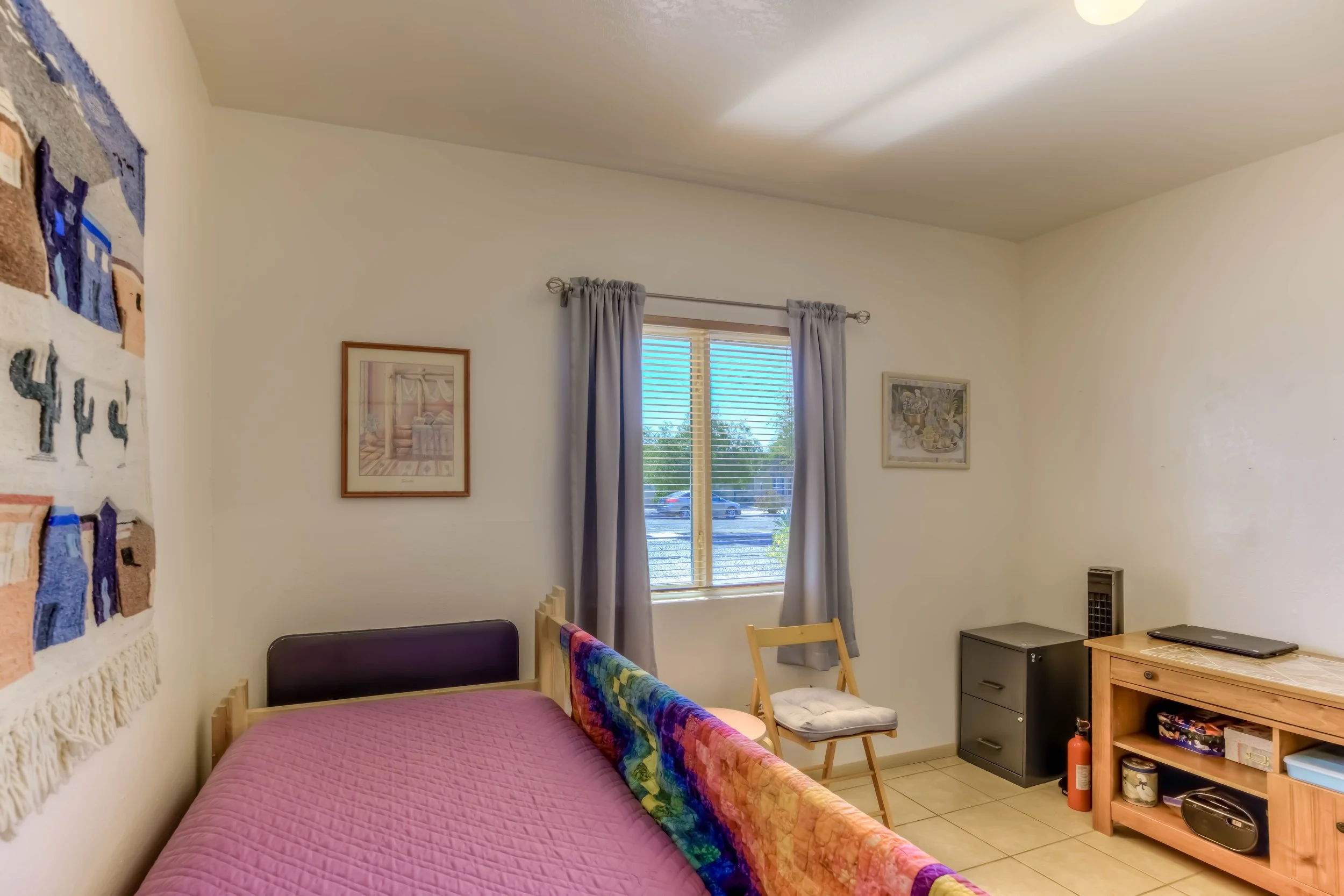 17 Bedroom photo c.jpg