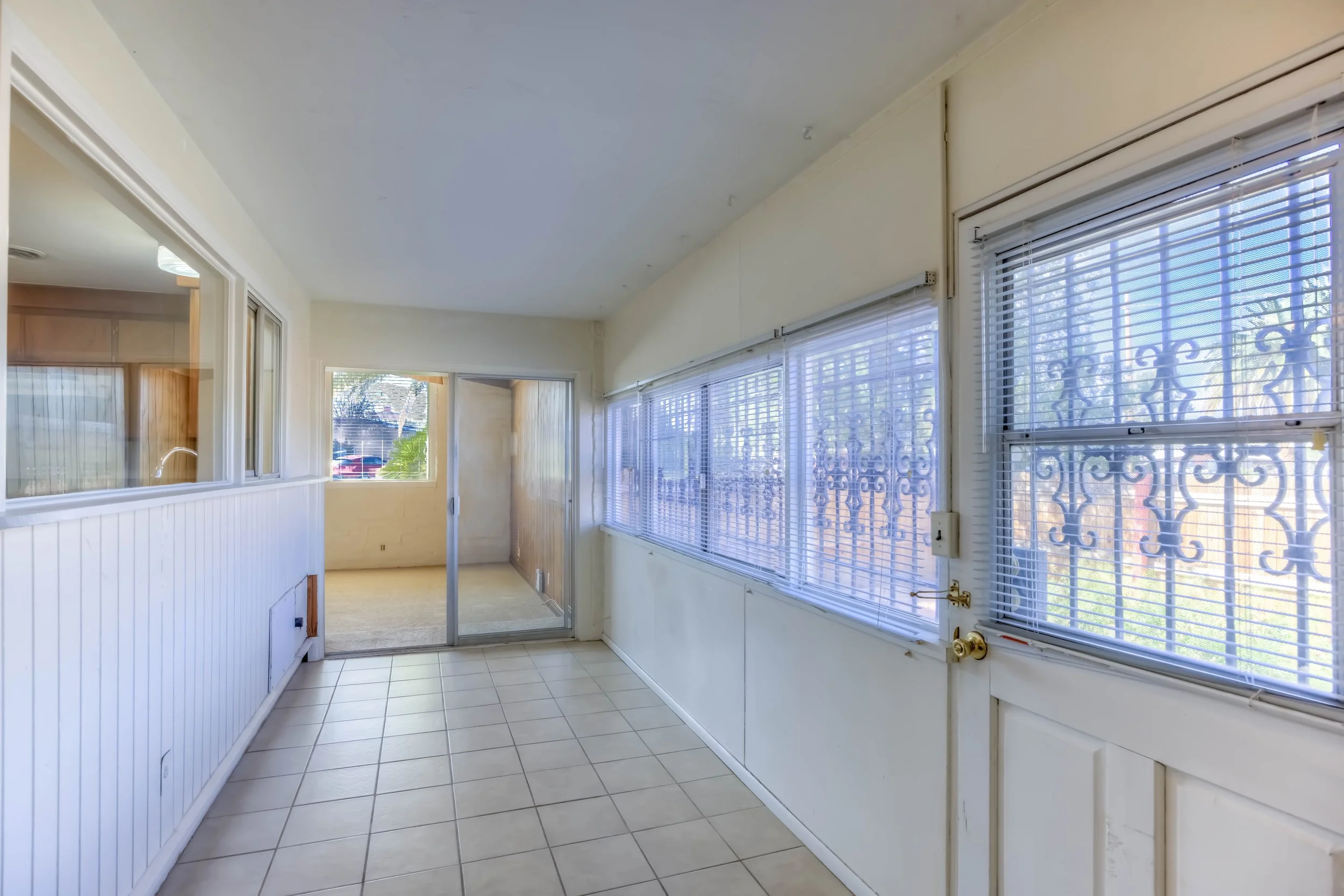 13 Arizona Room photo a.jpg