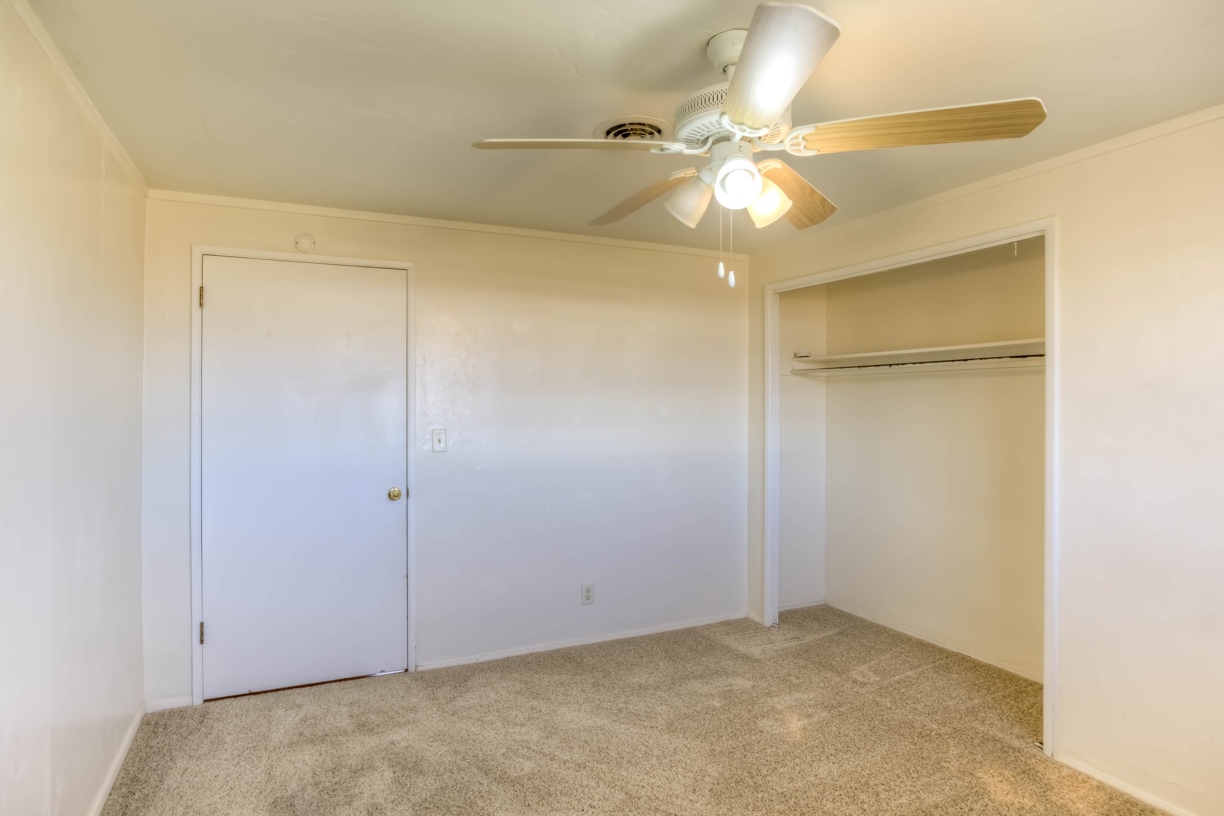 22 Bedroom 2 photo b.jpg