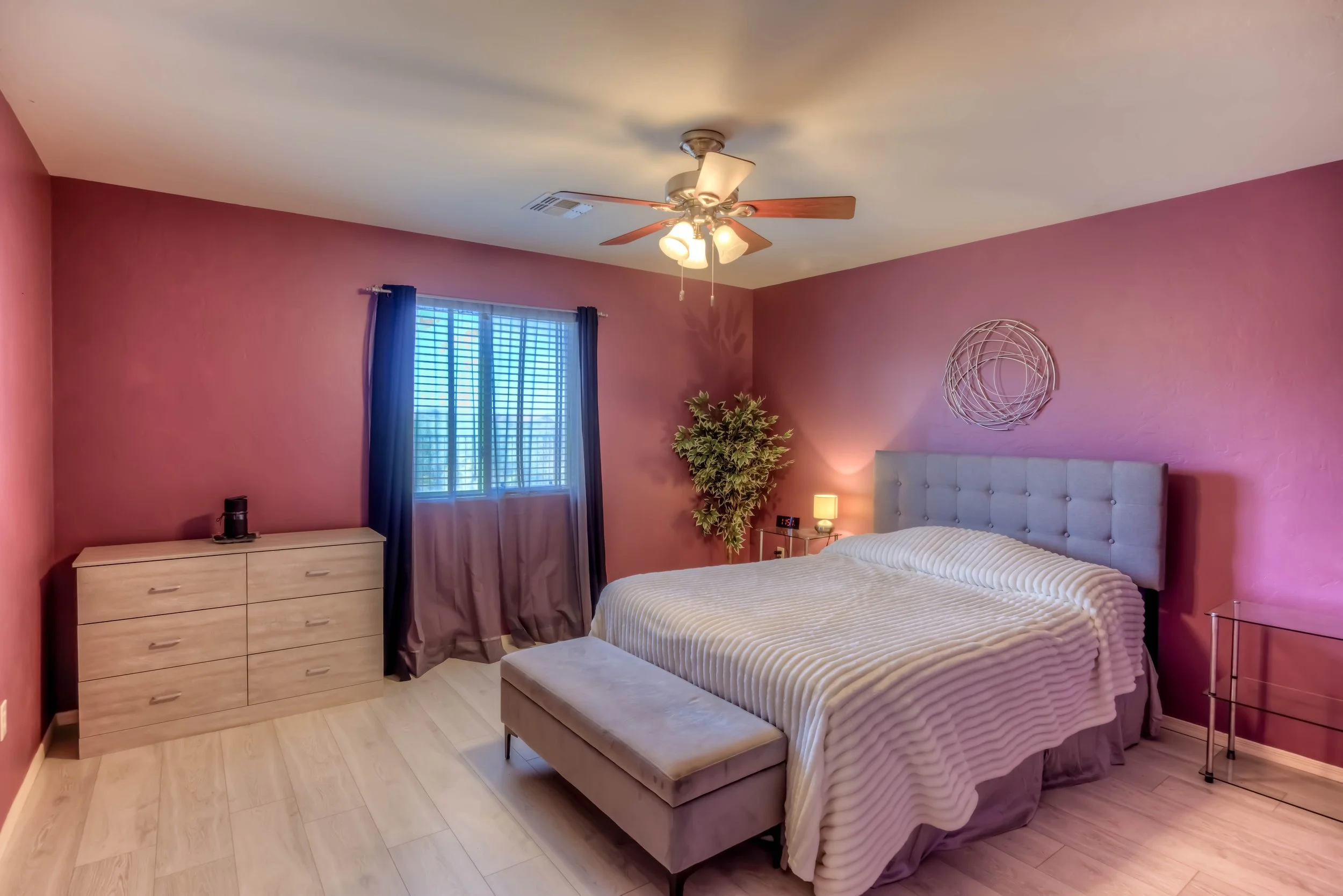 22 Main Bedroom photo a.jpg