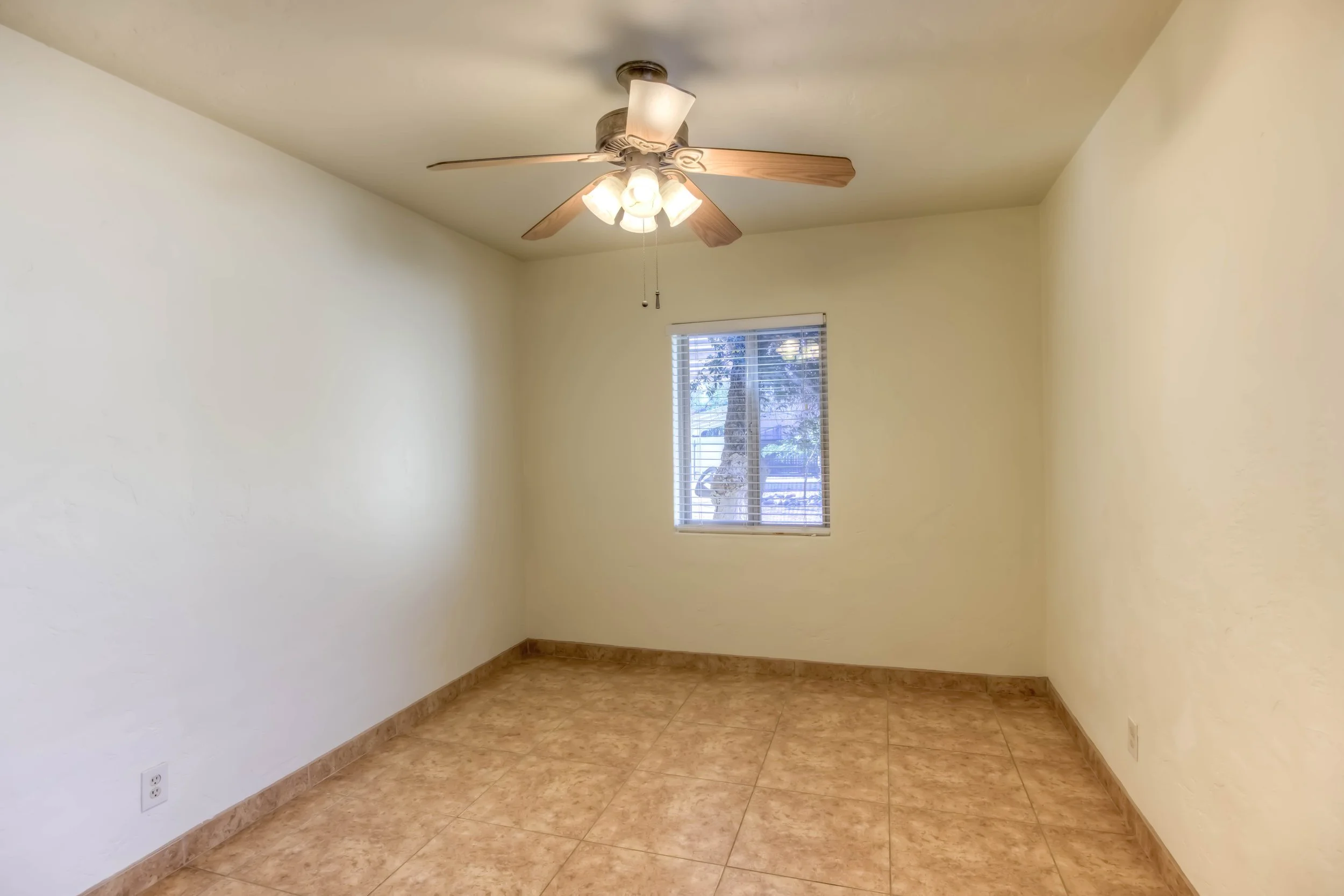 19 Bedroom 2 photo a.jpg