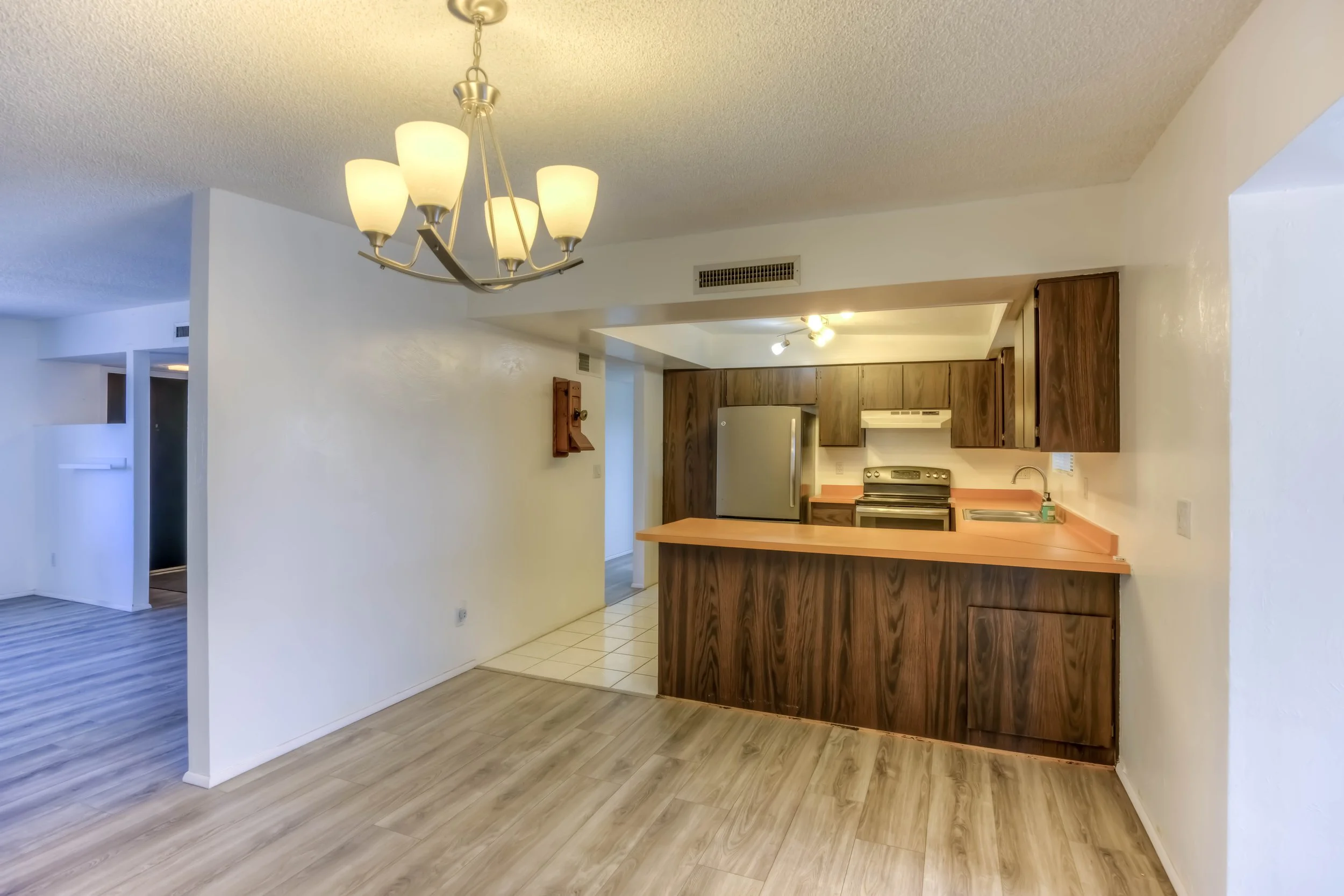 12 Dining photo b.jpg