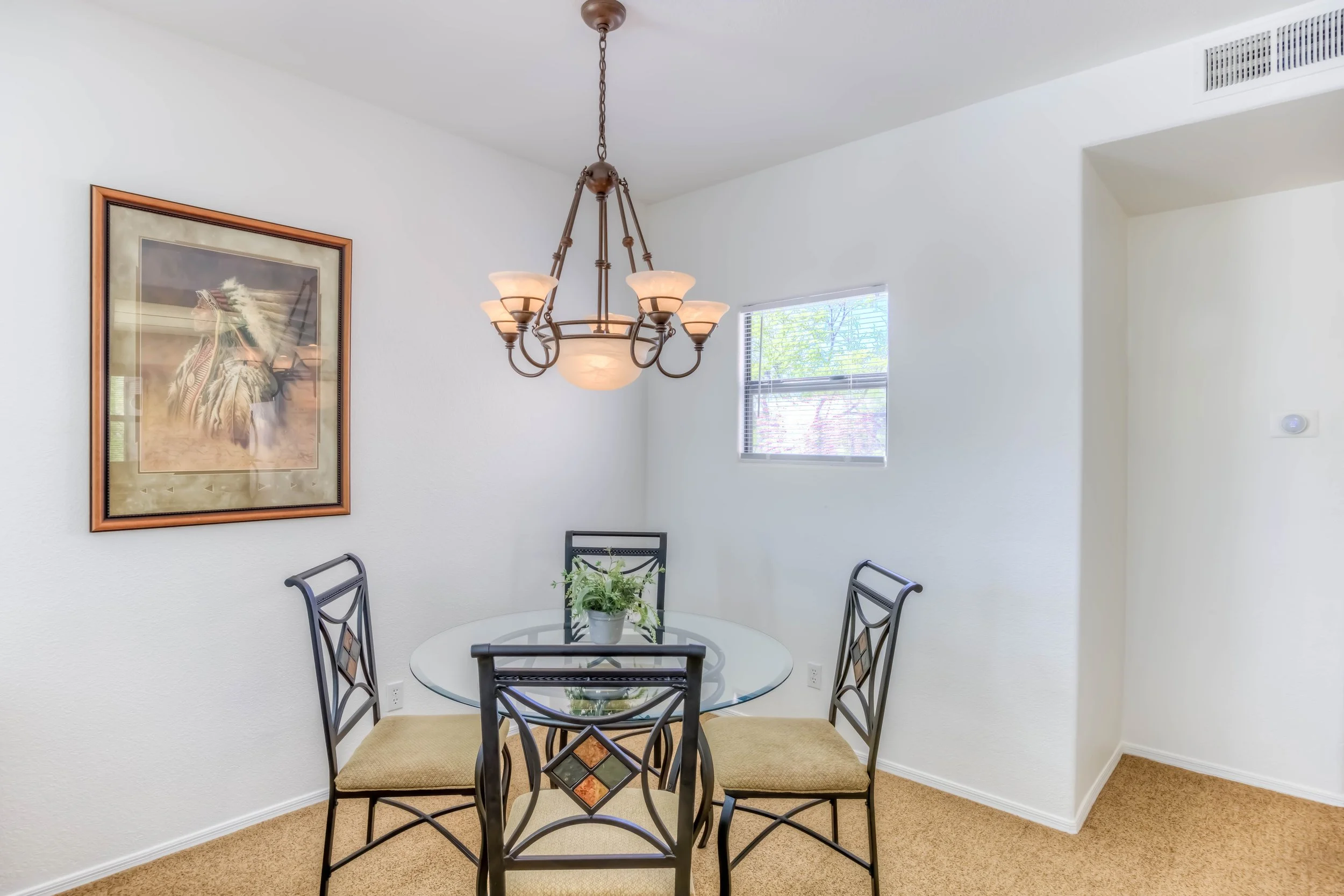 29 Dining photo a.jpg