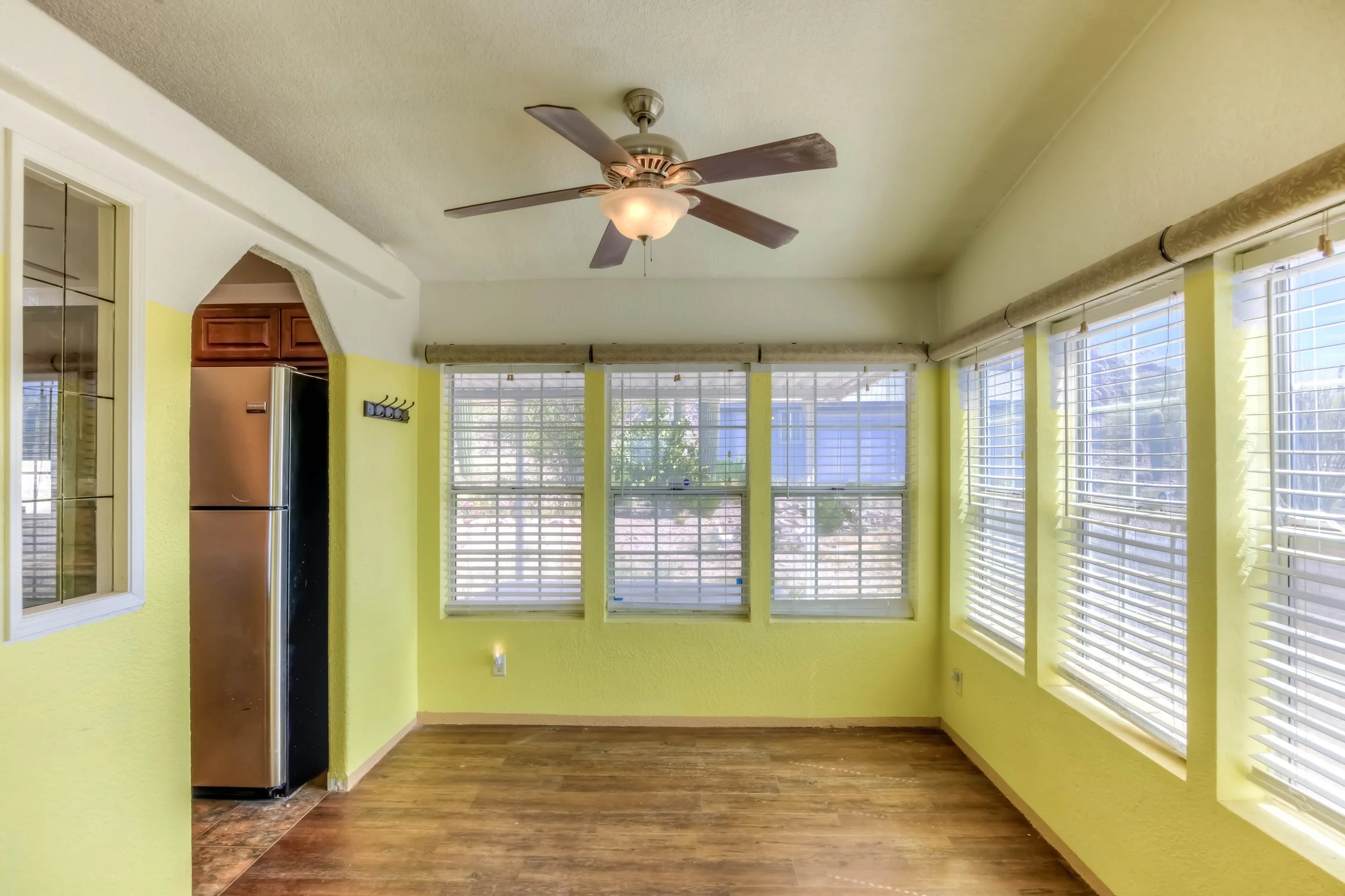 13 Dining Room photo a.jpg