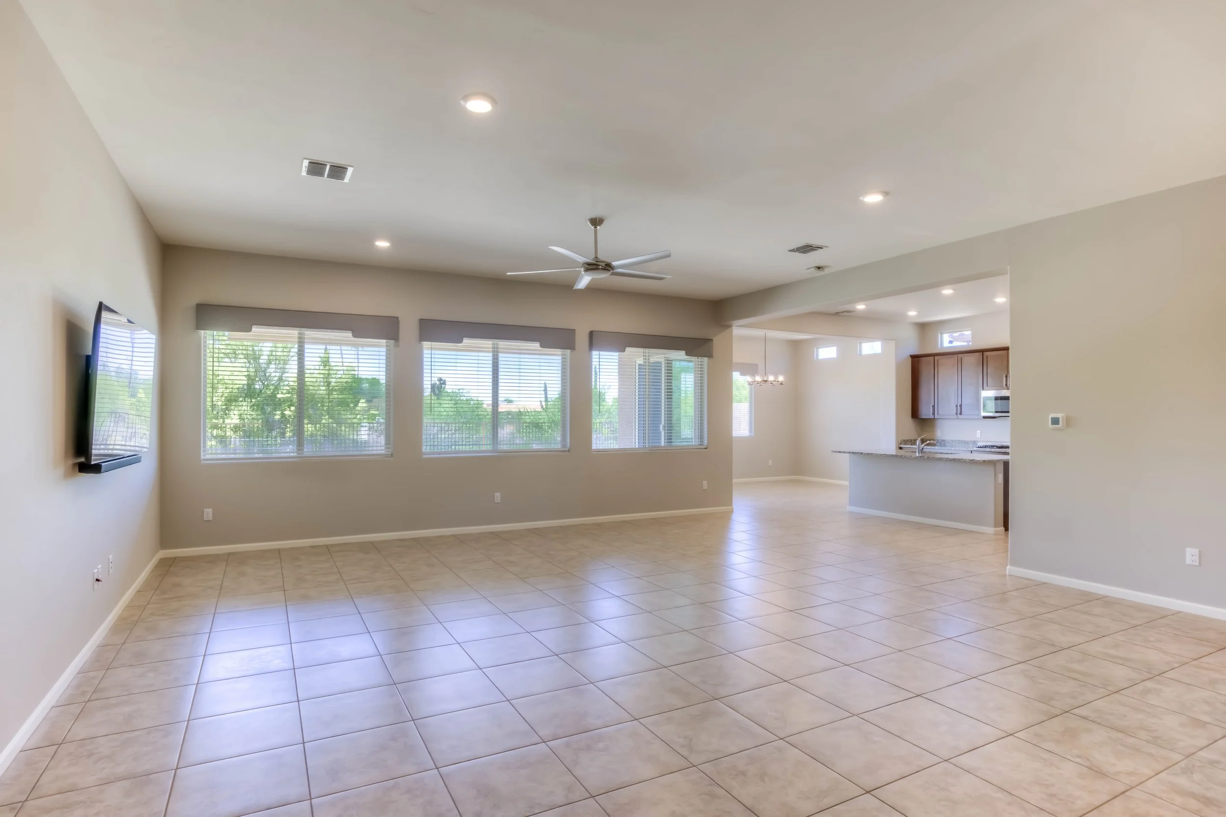 10 Living Room photo a.jpg