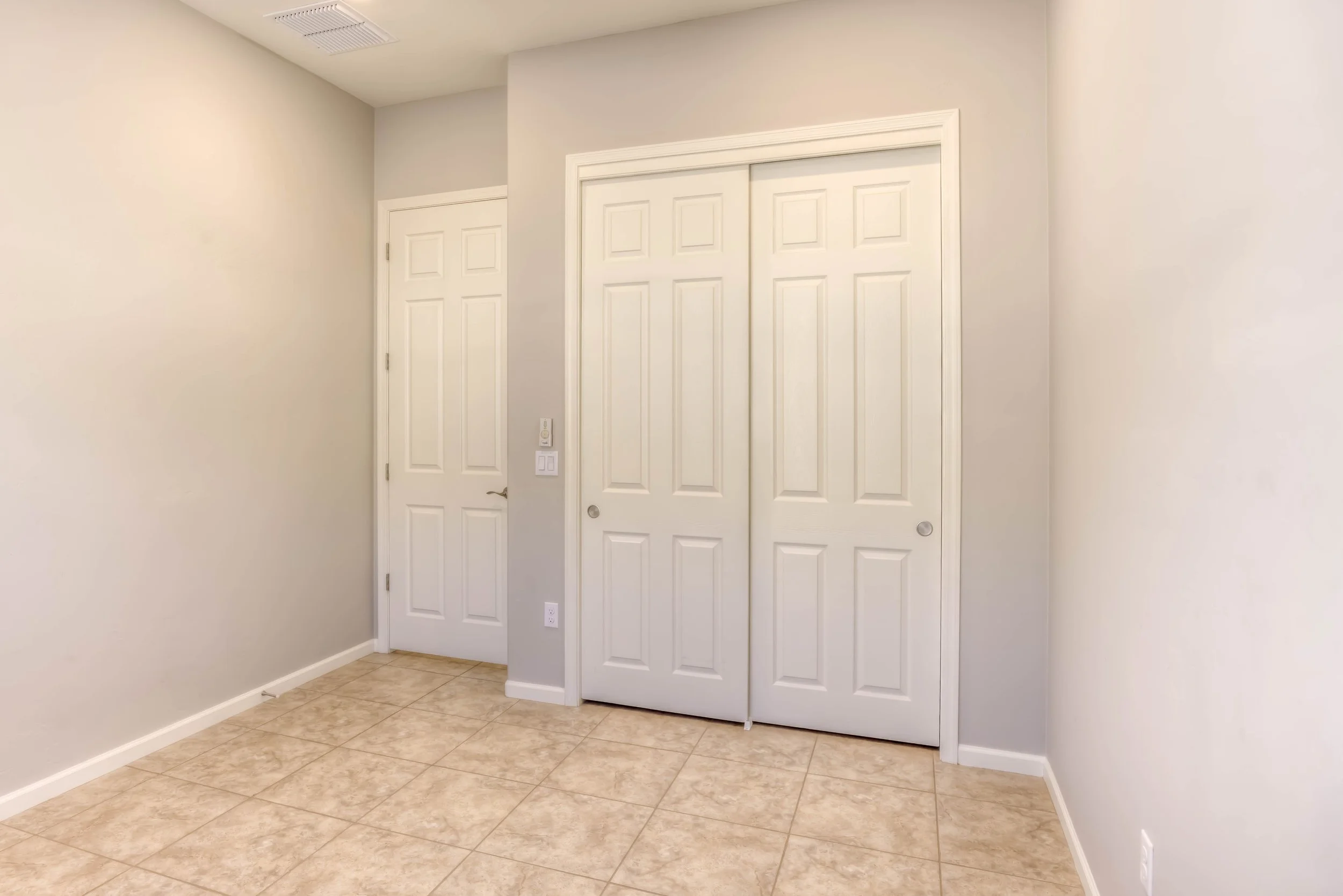 22 Bedroom 2 photo b.jpg