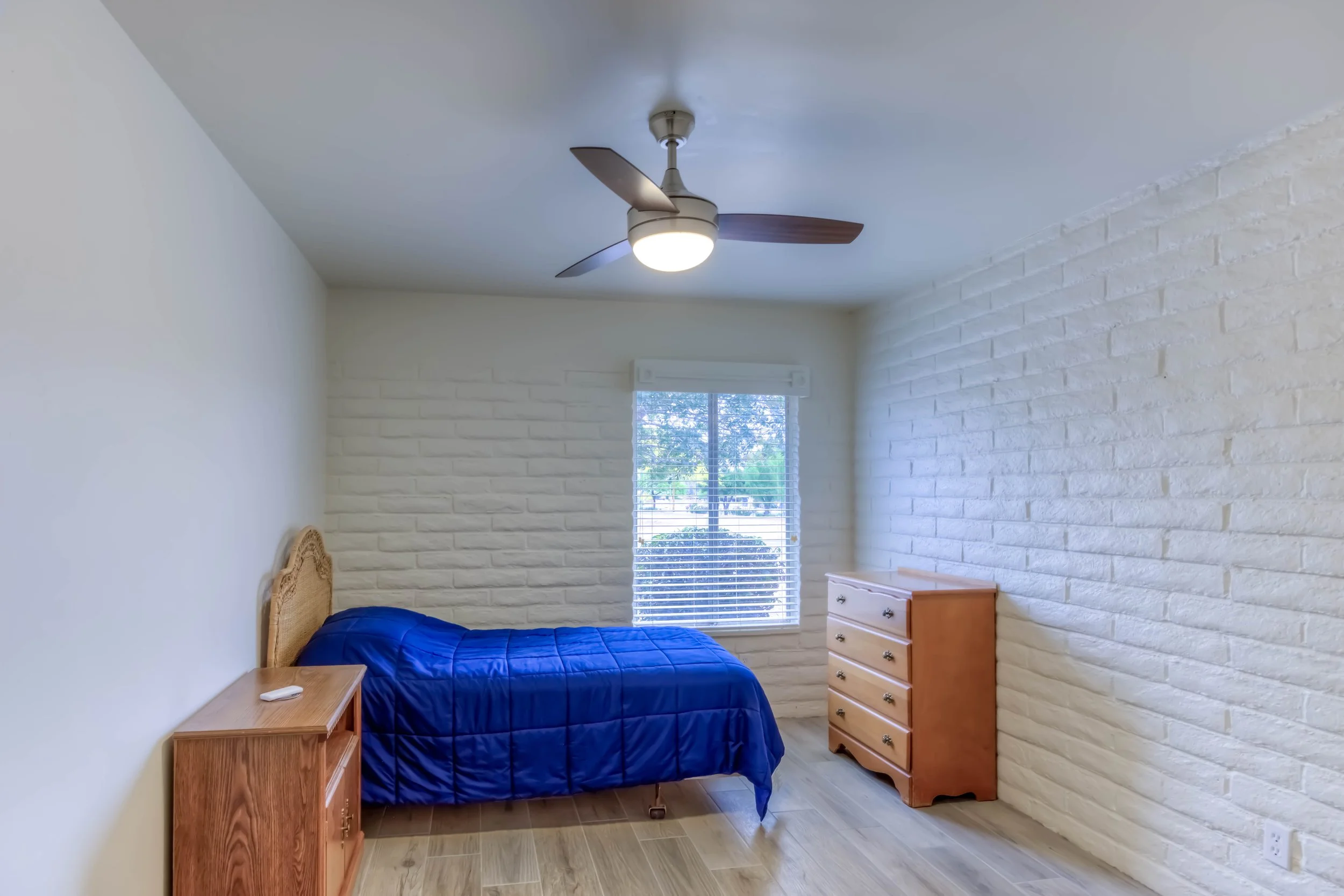 18 Bedroom 2 photo a.jpg