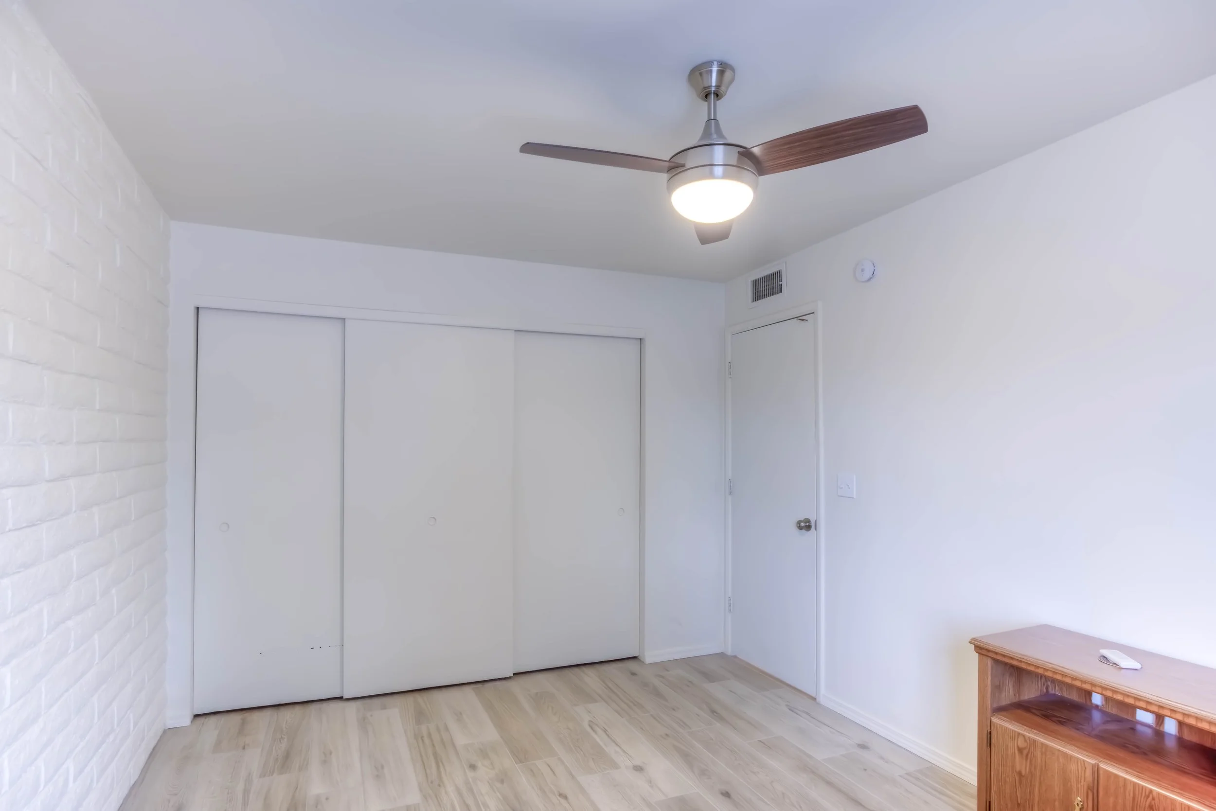 20 Bedroom 2 photo c.jpg