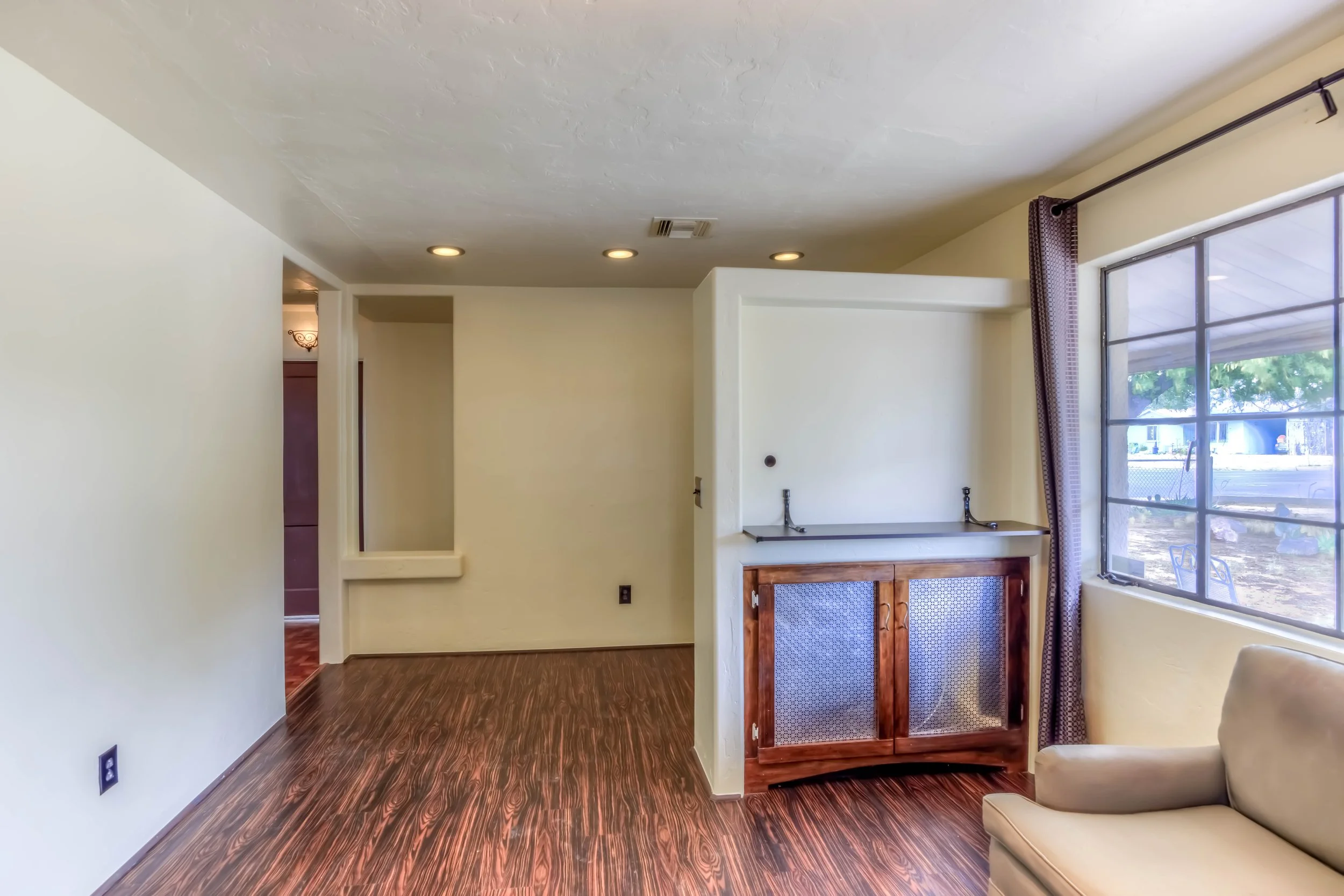 9 Living Room photo c.jpg