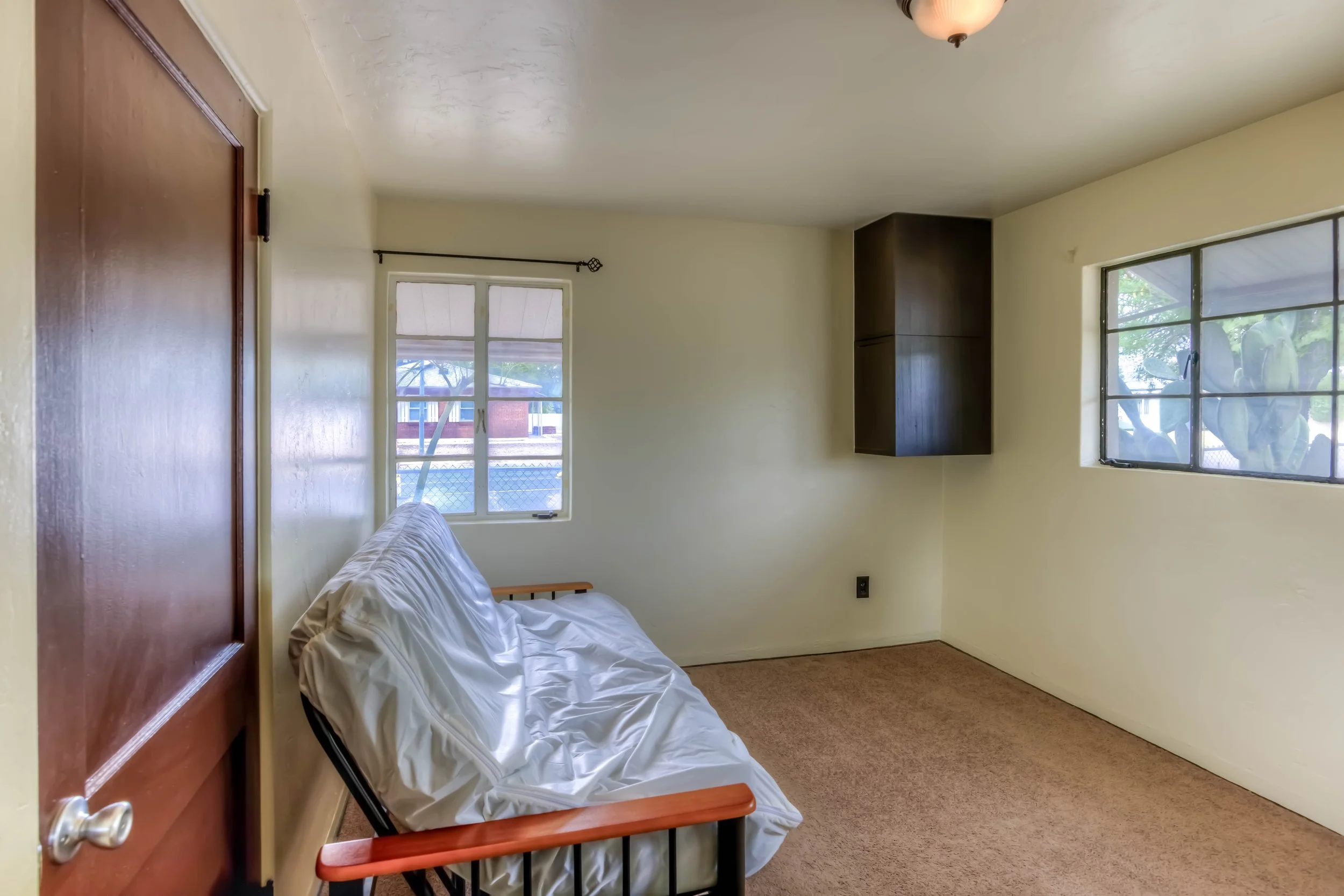 14 Bedroom 1 photo a.jpg