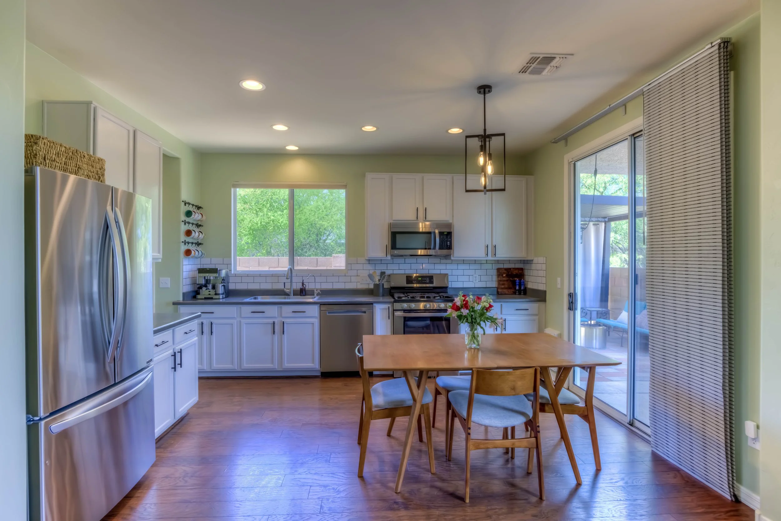 12 Kitchen photo c.jpg