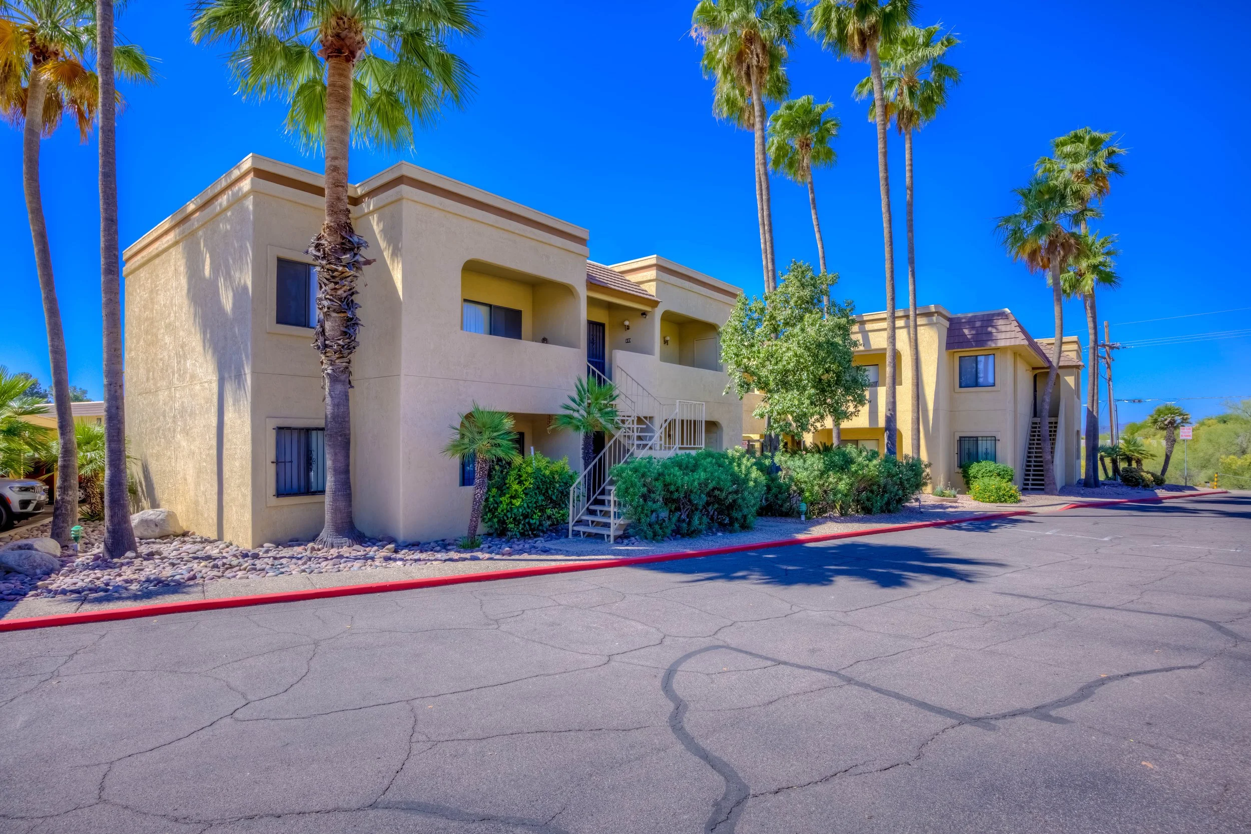 1 Exterior photo a.jpg