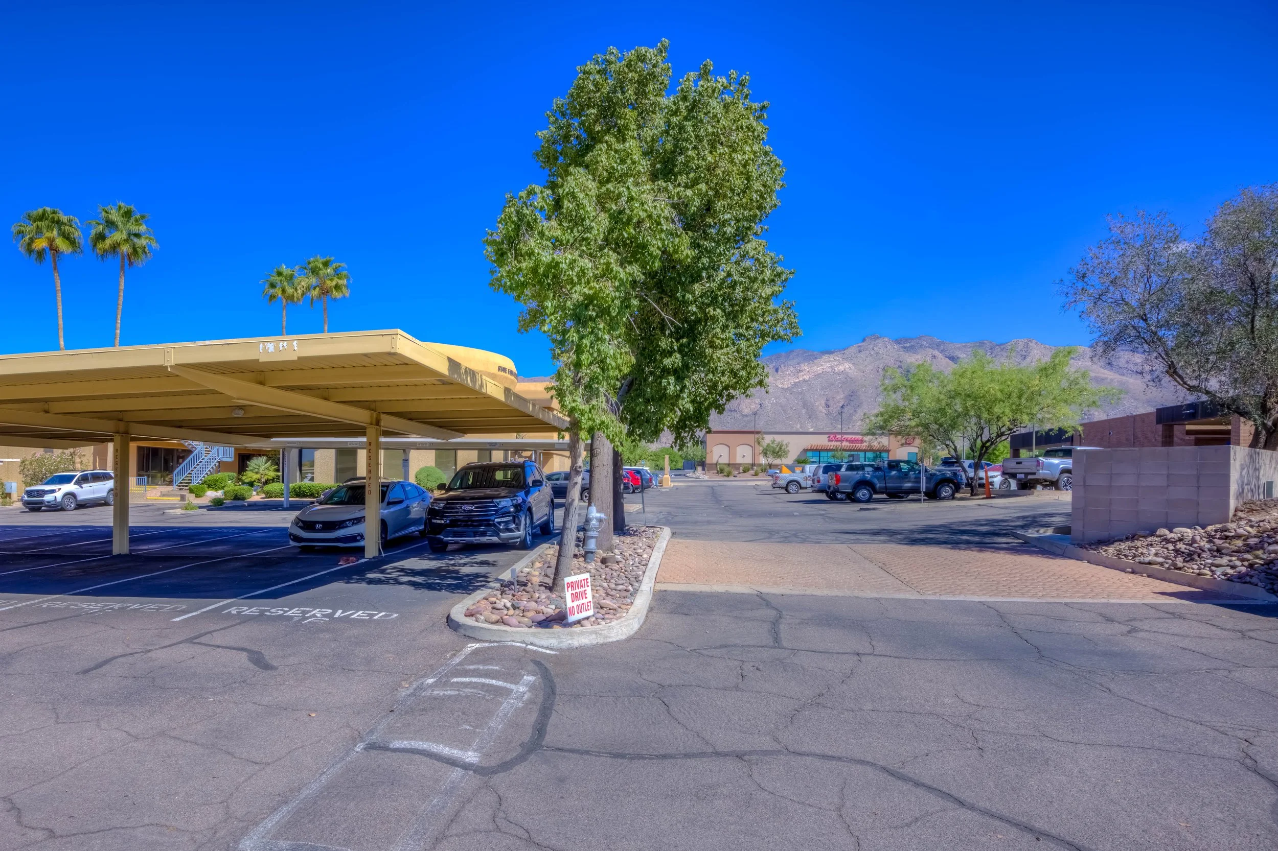 4 Exterior photo d.jpg