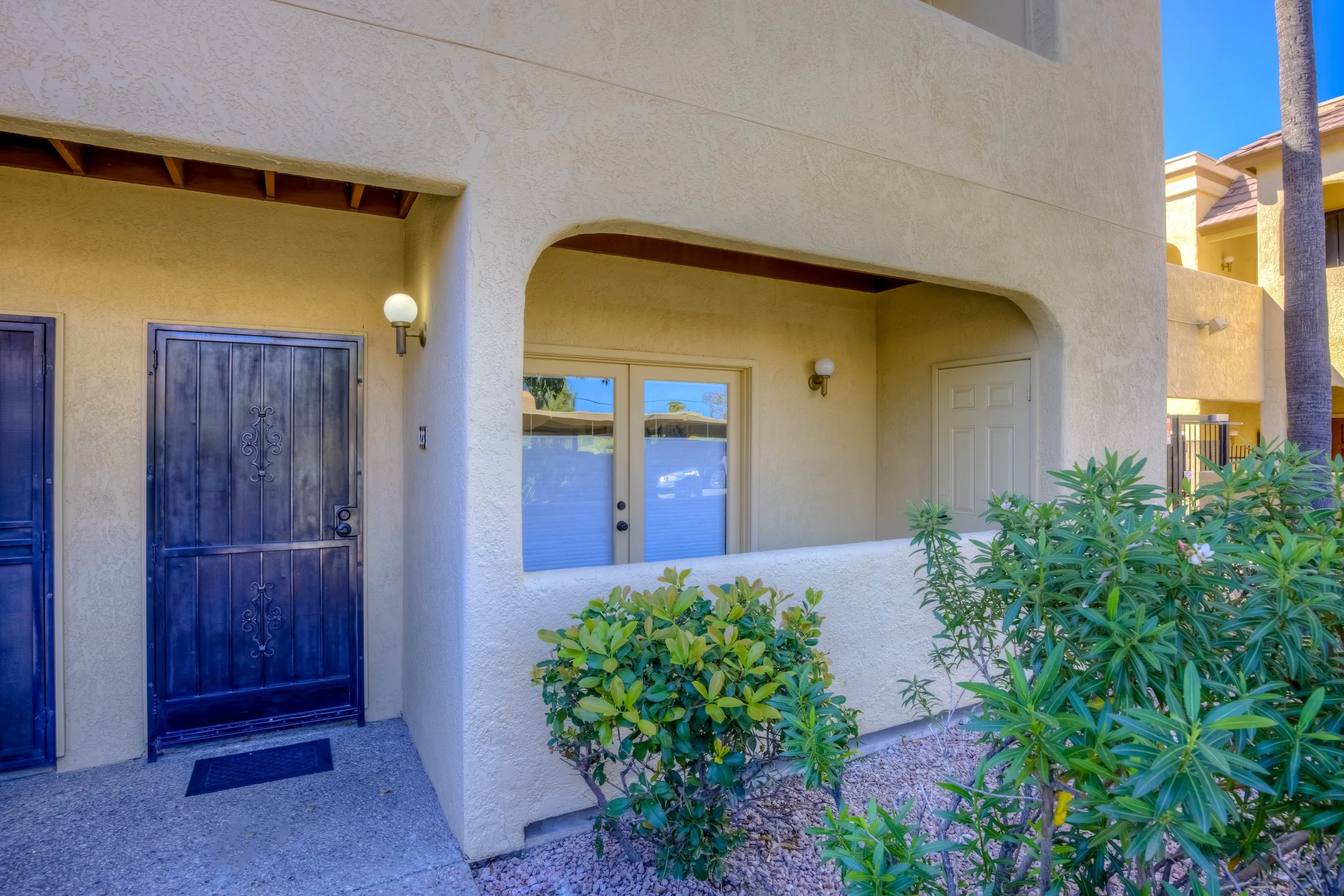 8 Exterior photo h.jpg