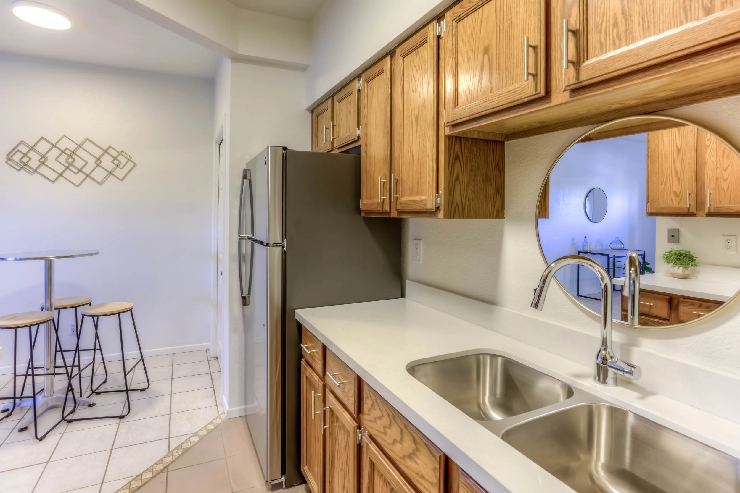 19 Kitchen photo c.jpg