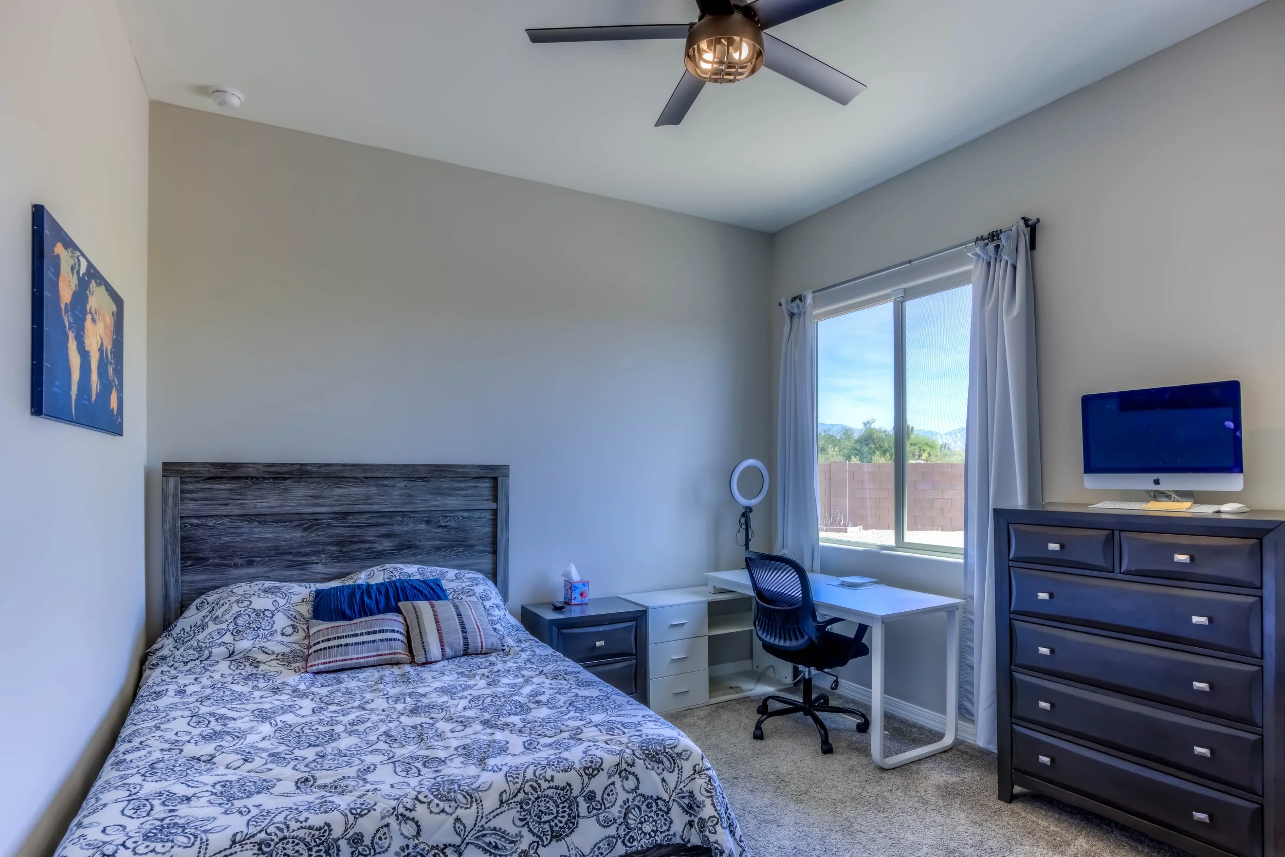 13 Bedroom 3 photo a.jpg