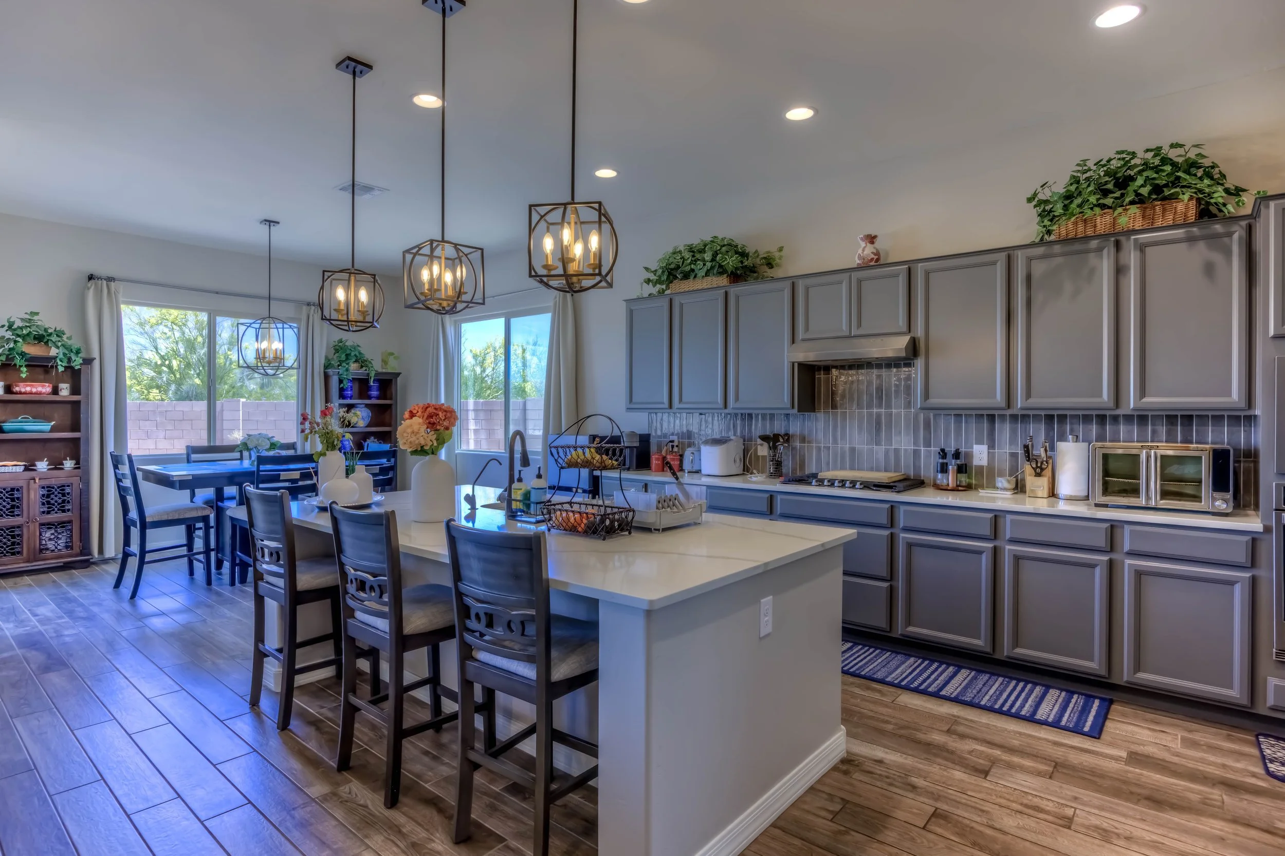 22 Kitchen photo a.jpg