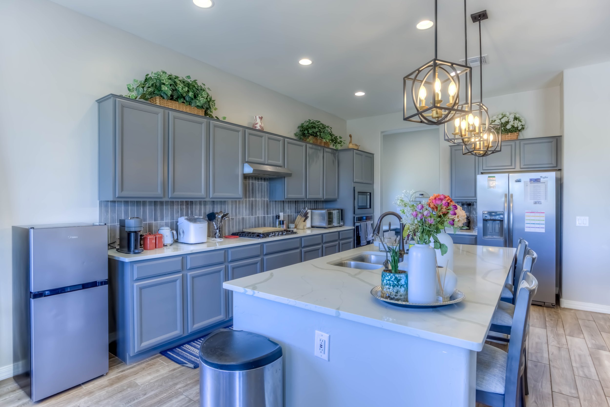 25 Kitchen photo d.jpg