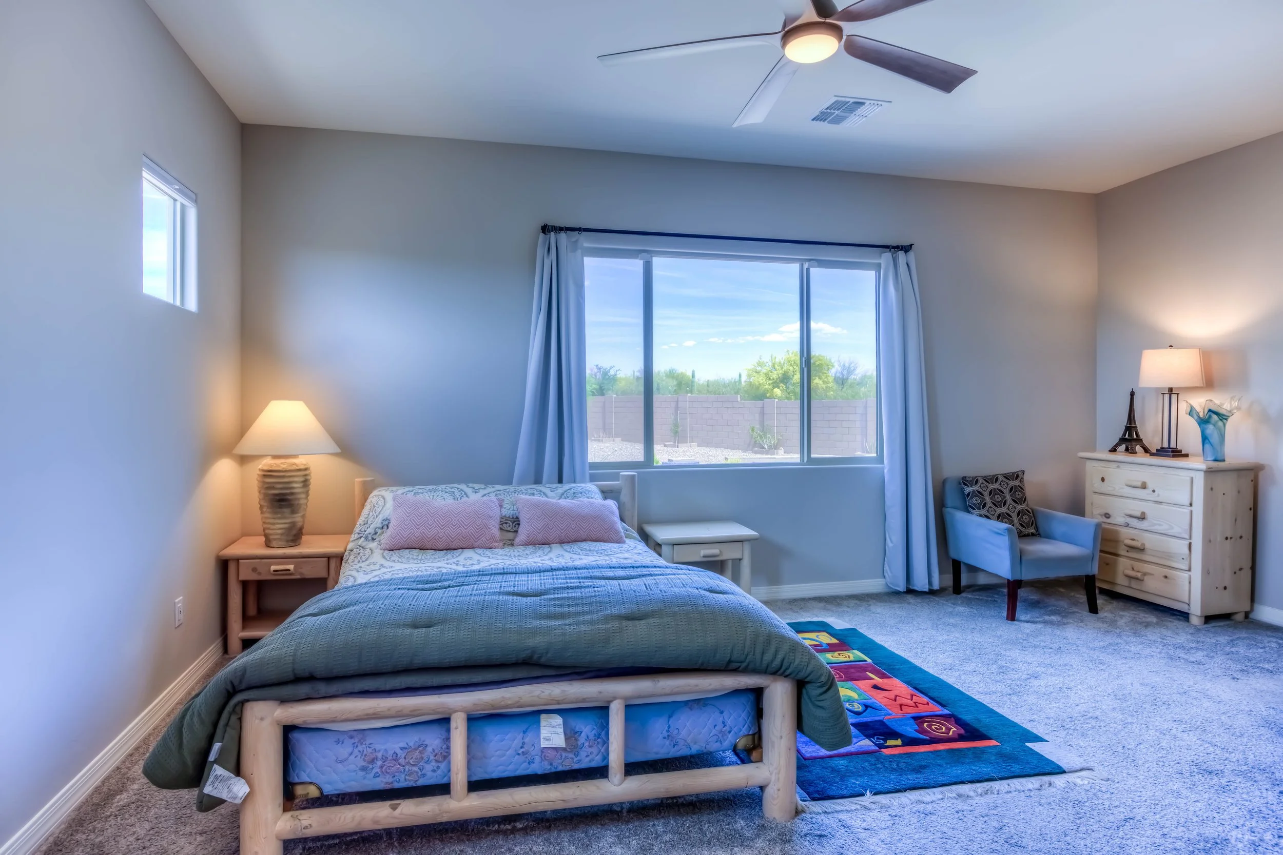 31 Main Bedroom photo c.jpg