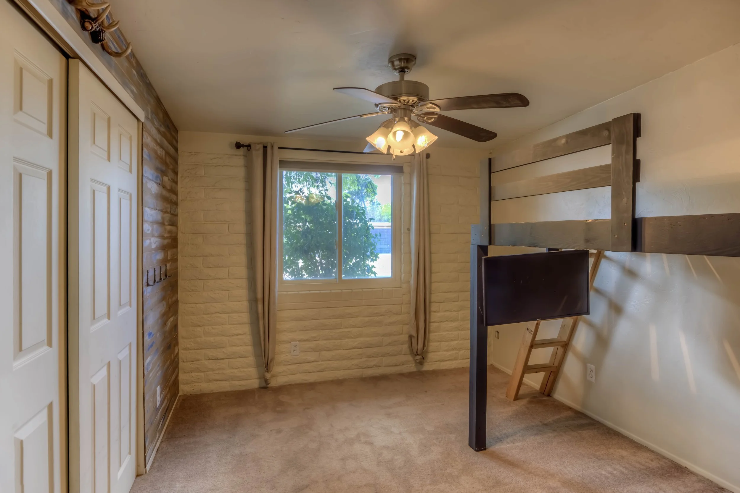 26 Bedroom 2 photo a.jpg