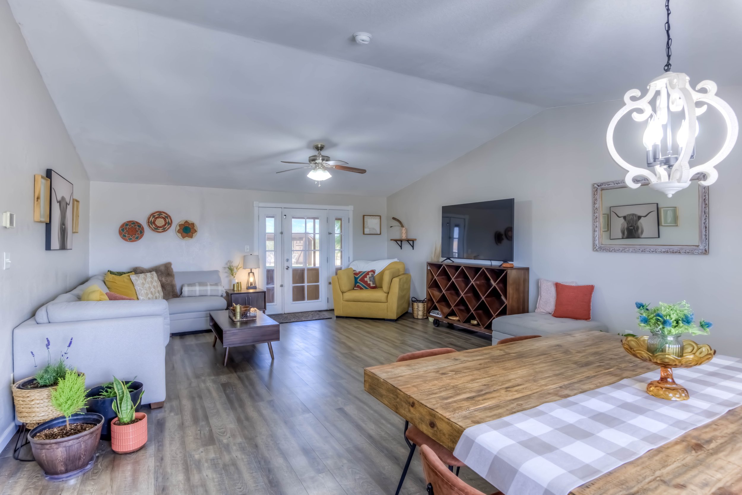 13 Living Room photo c.jpg