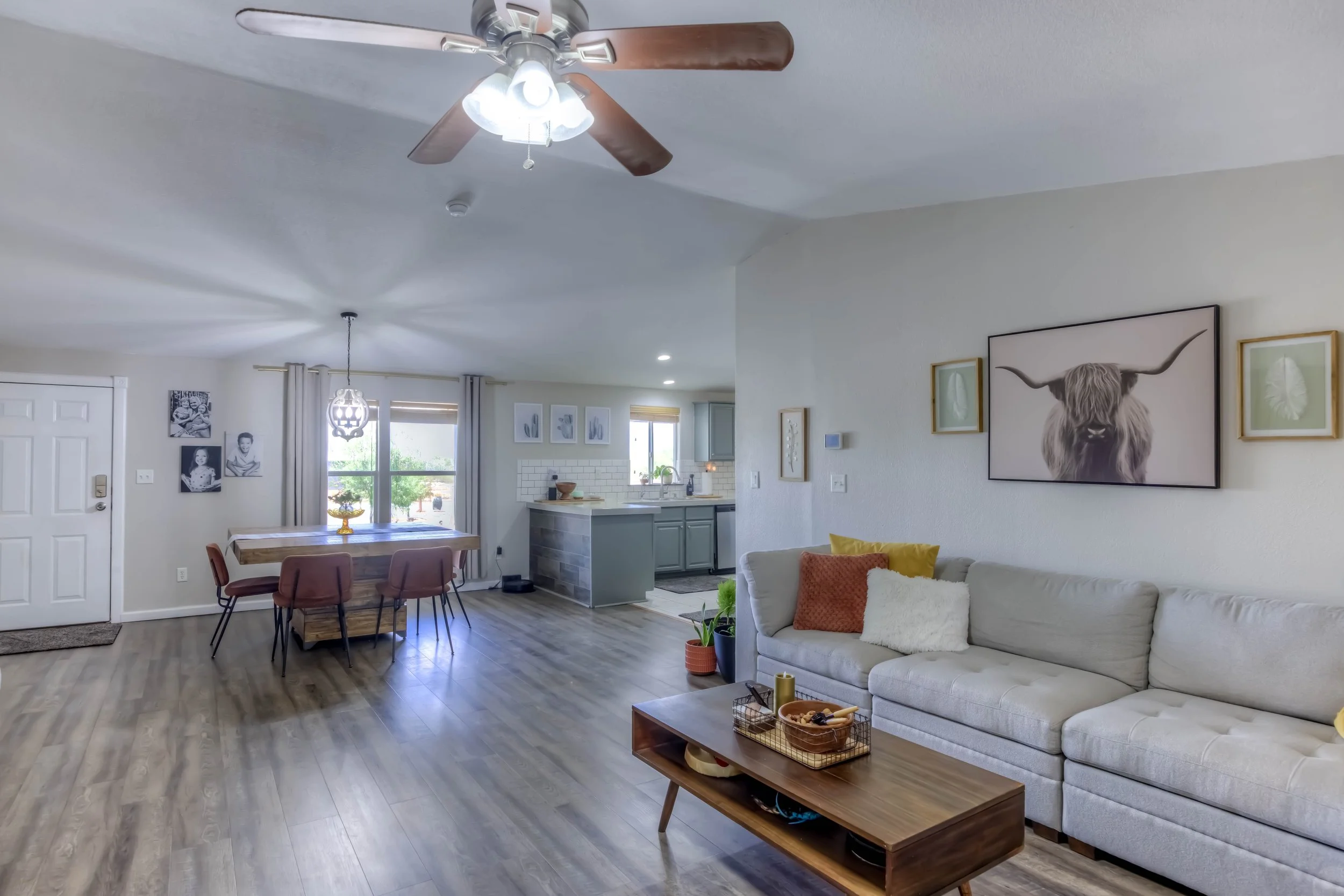 15 Living Room photo e.jpg