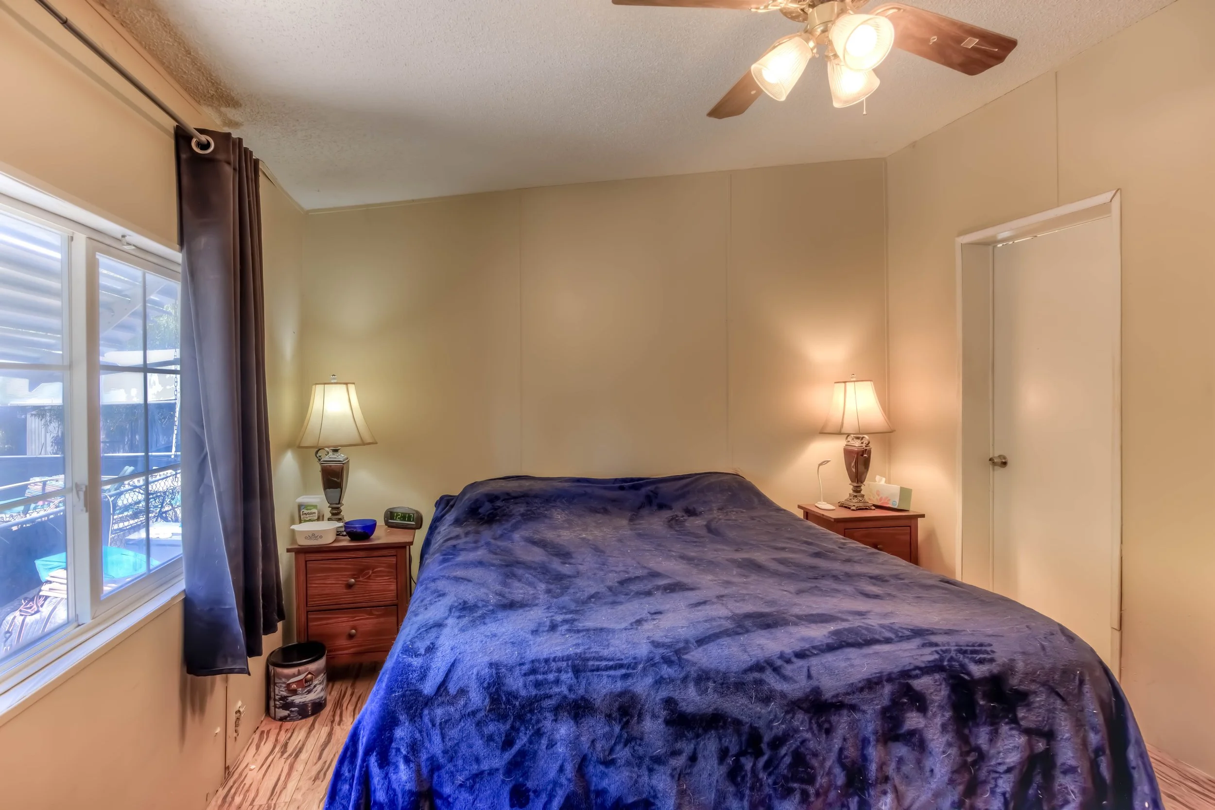 20 Main Bedroom photo b.jpg