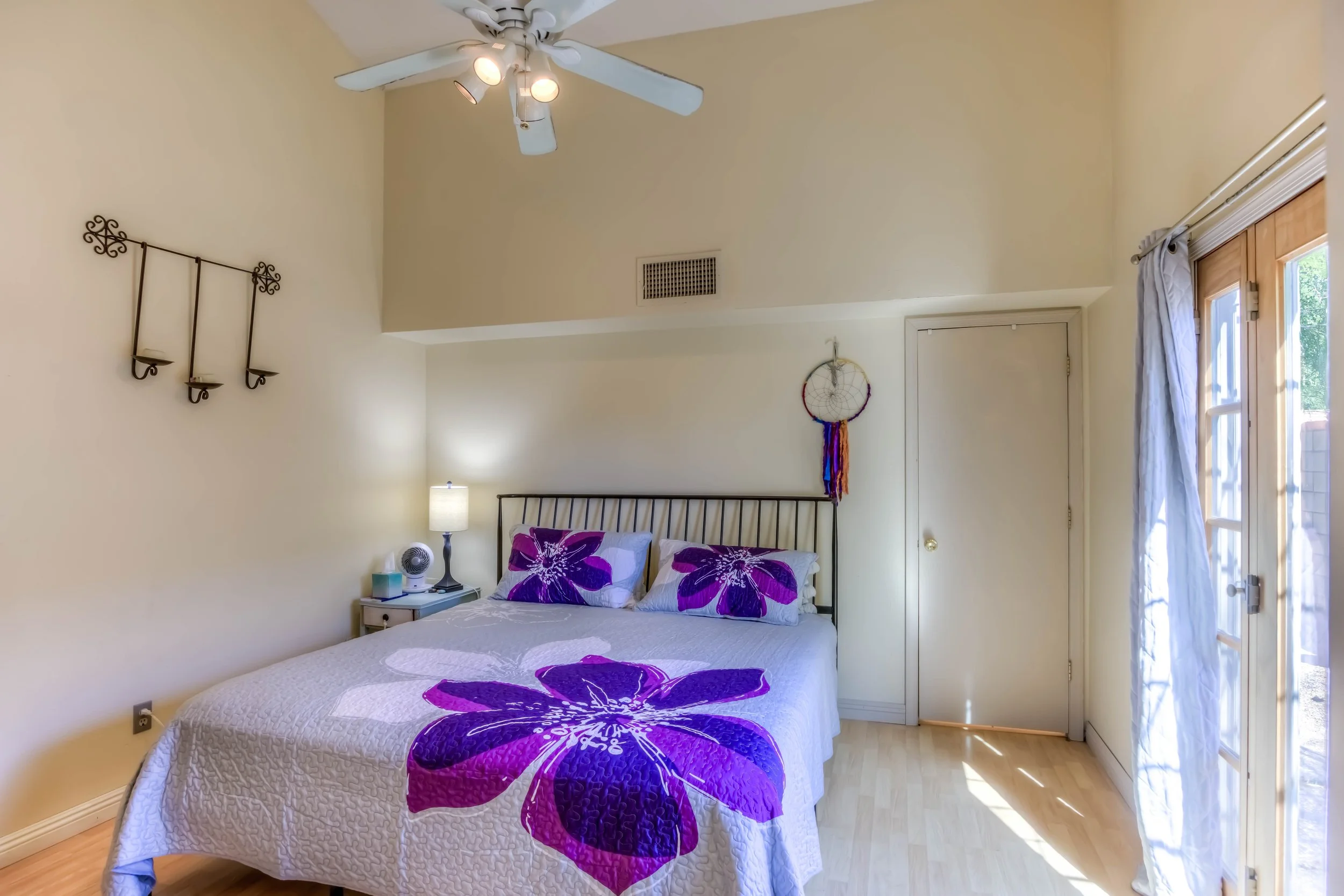 19 Main Bedroom photo a.jpg