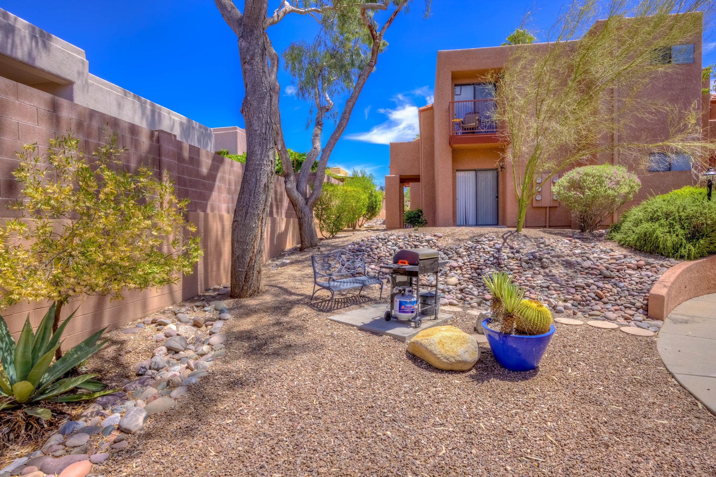 2 Exterior photo .jpg