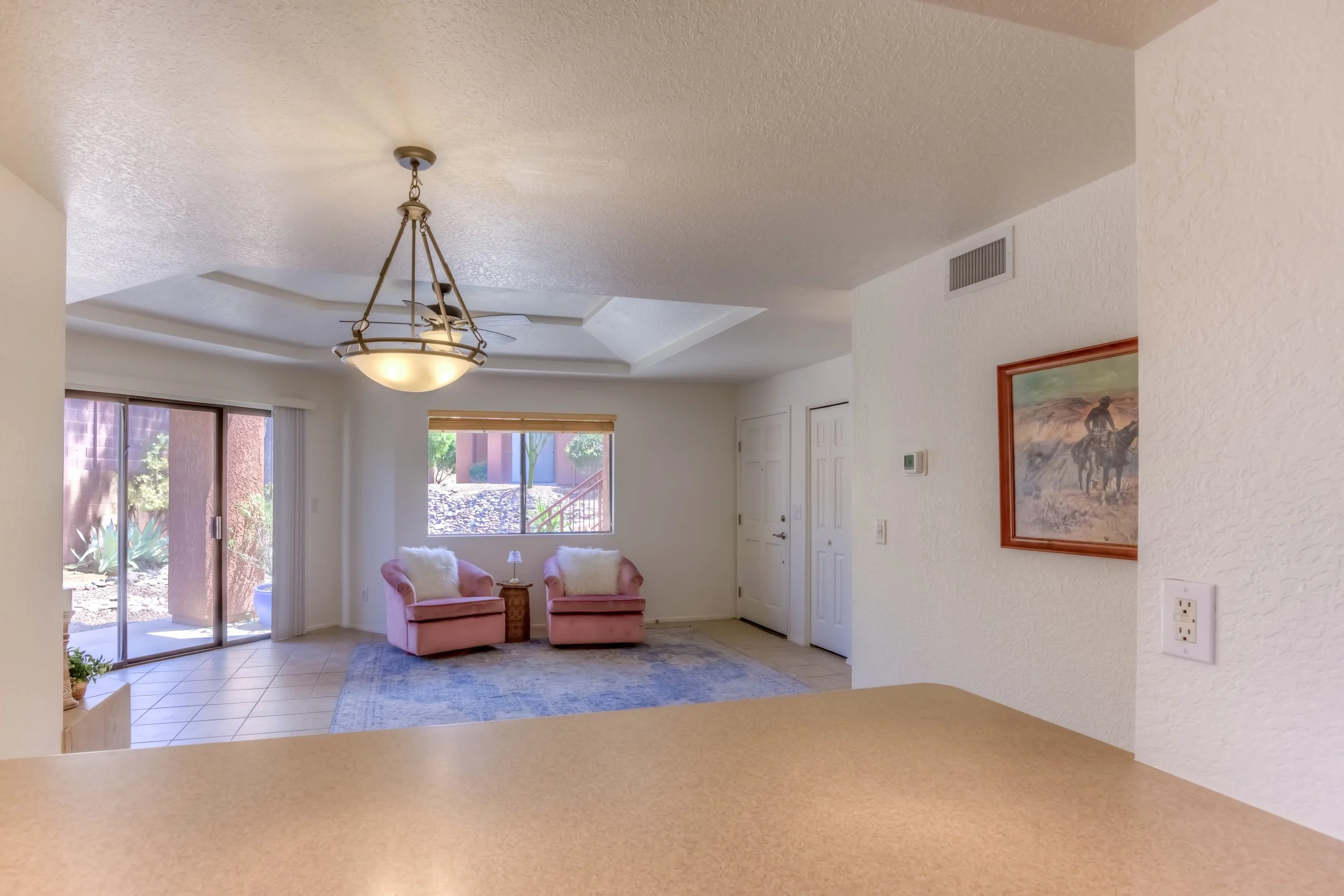 17 Kitchen photo d.jpg