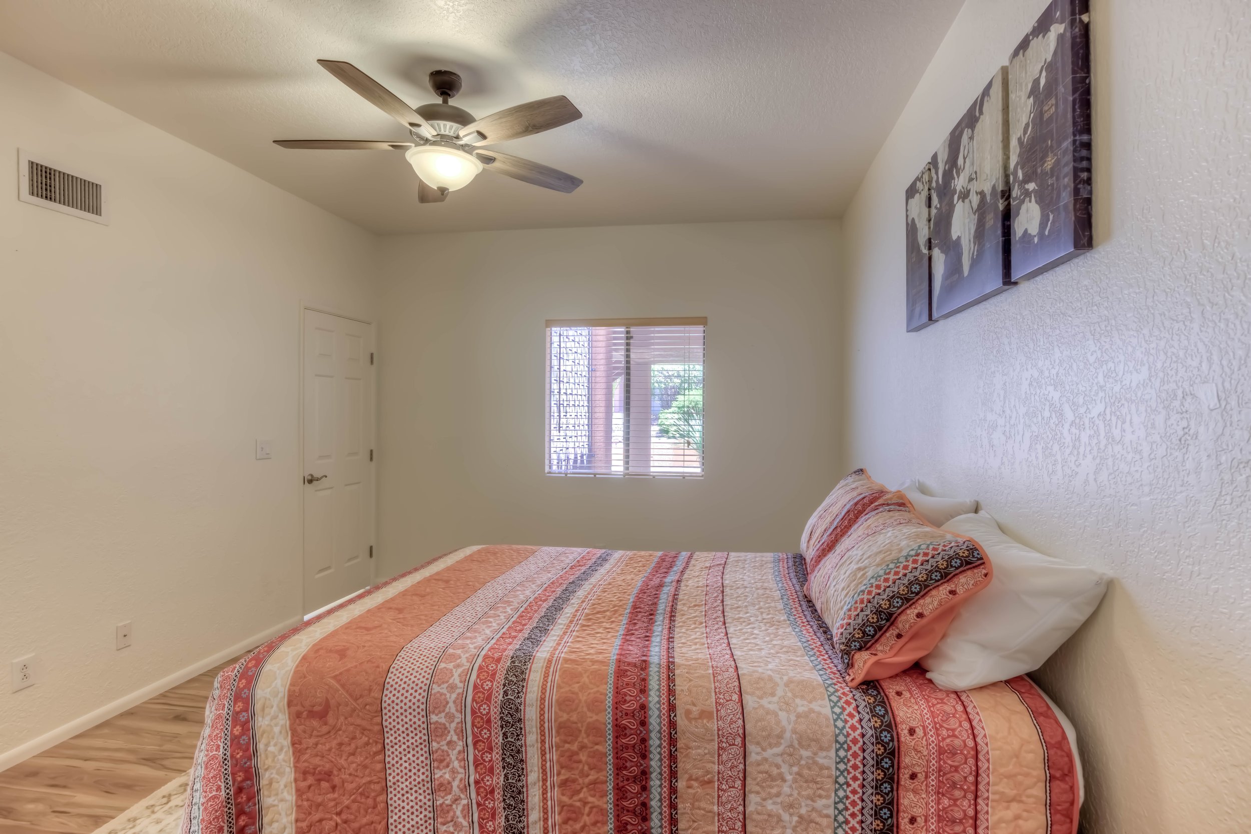 22 Bedroom photo c.jpg