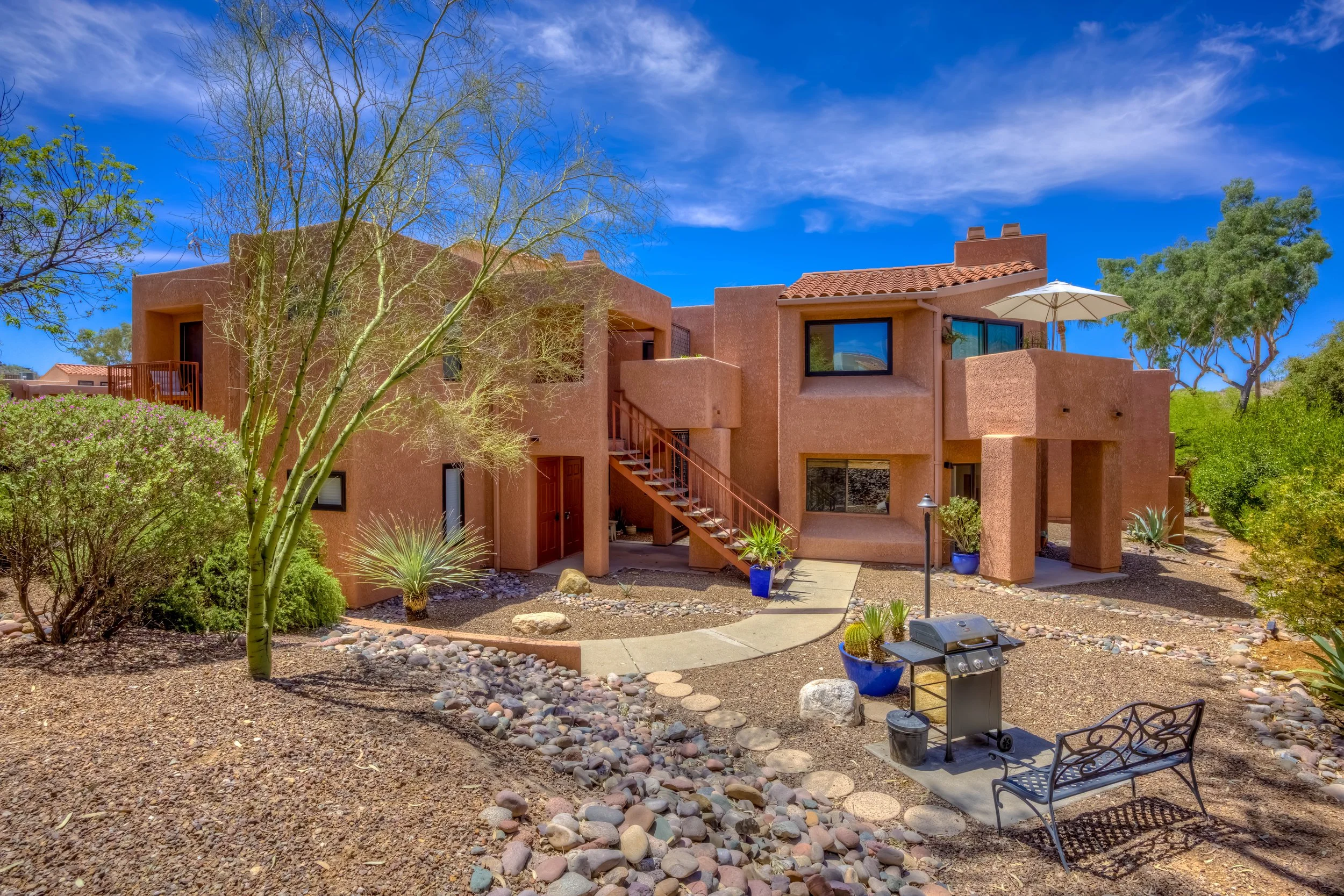 1 Exterior photo a.jpg