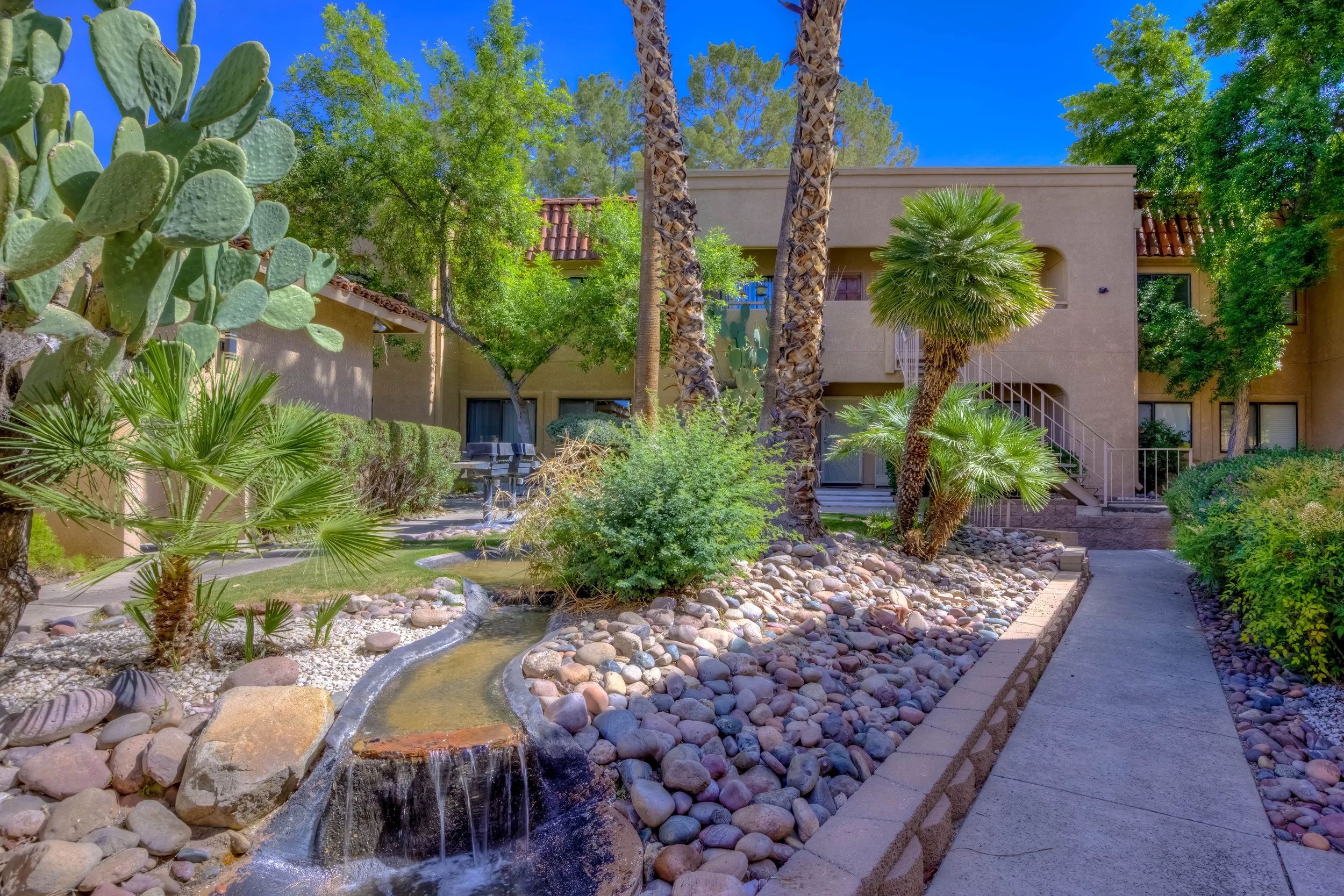 1 Exterior photo a.jpg