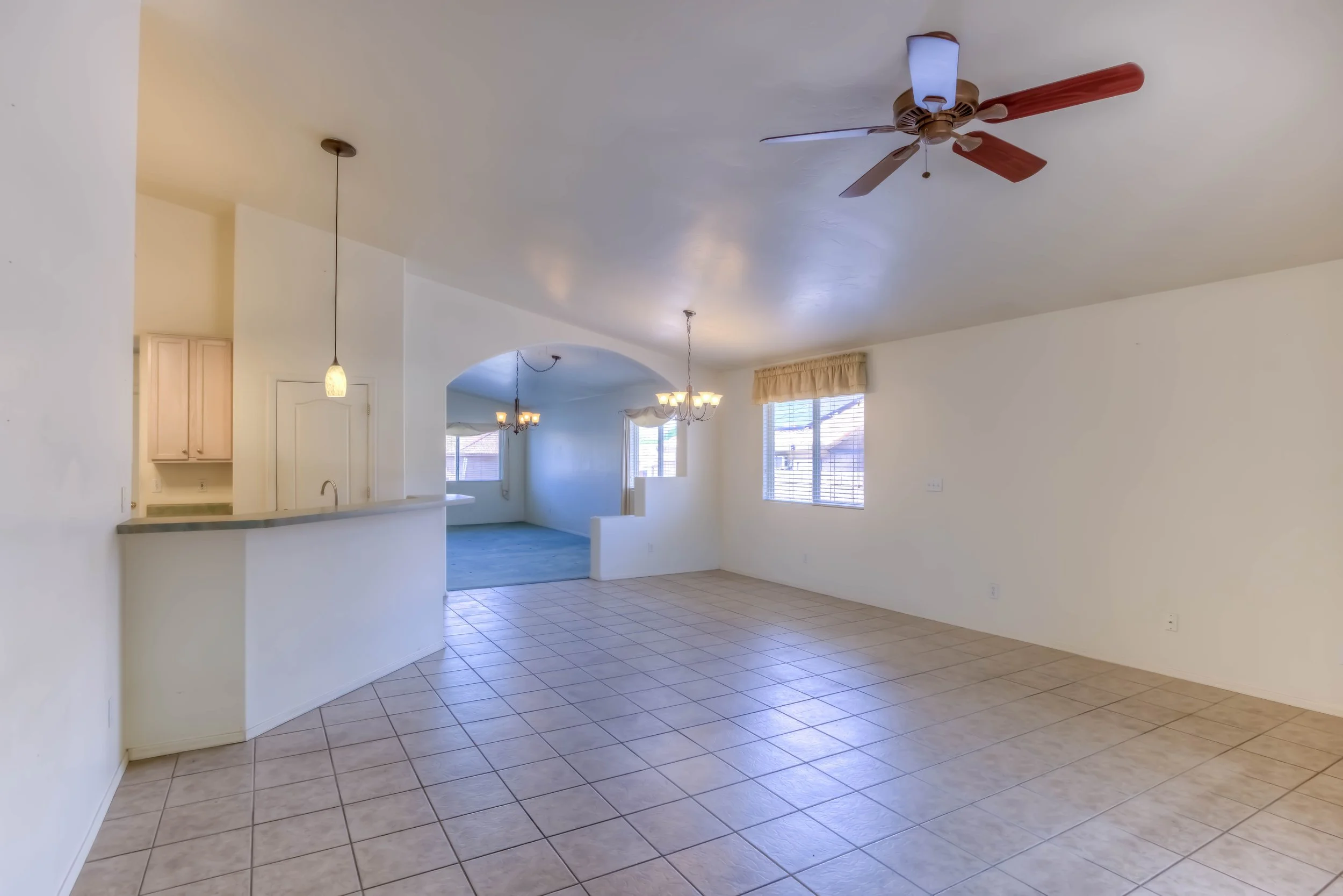 9 Family Room photo b.jpg