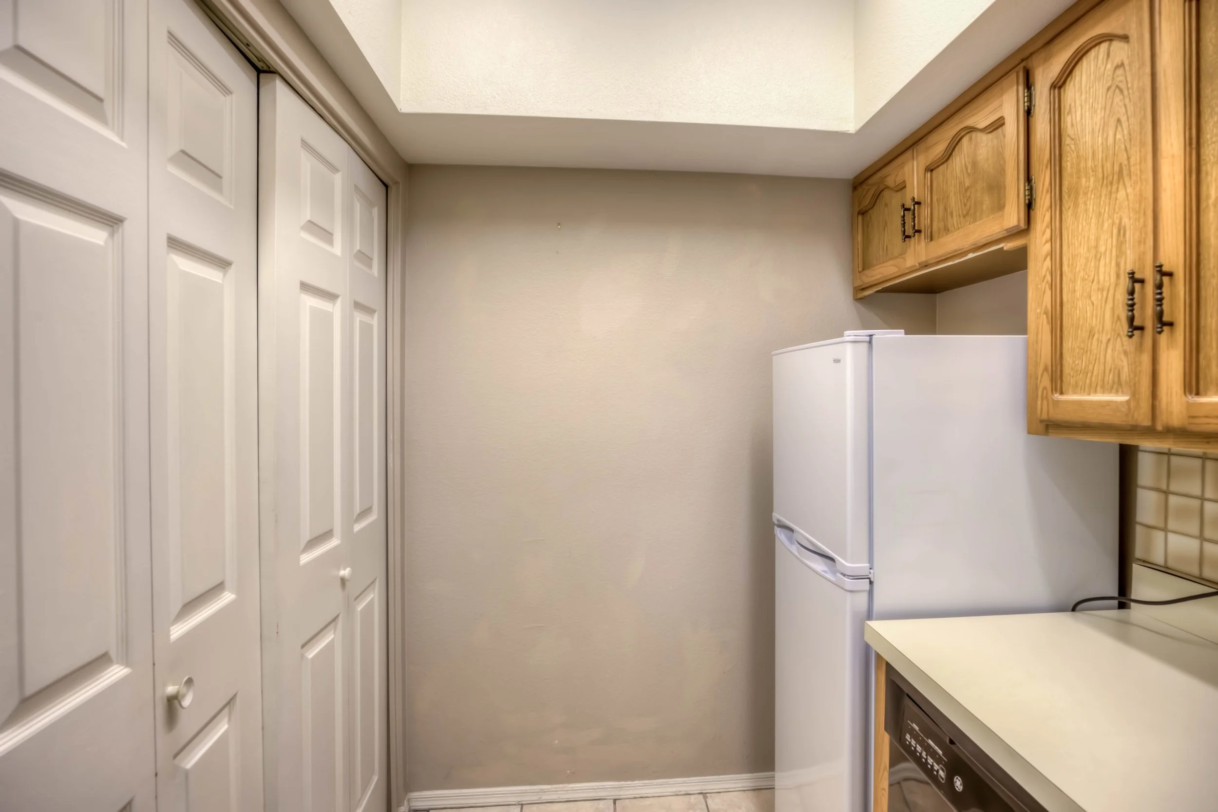 12 Kitchen photo c.jpg