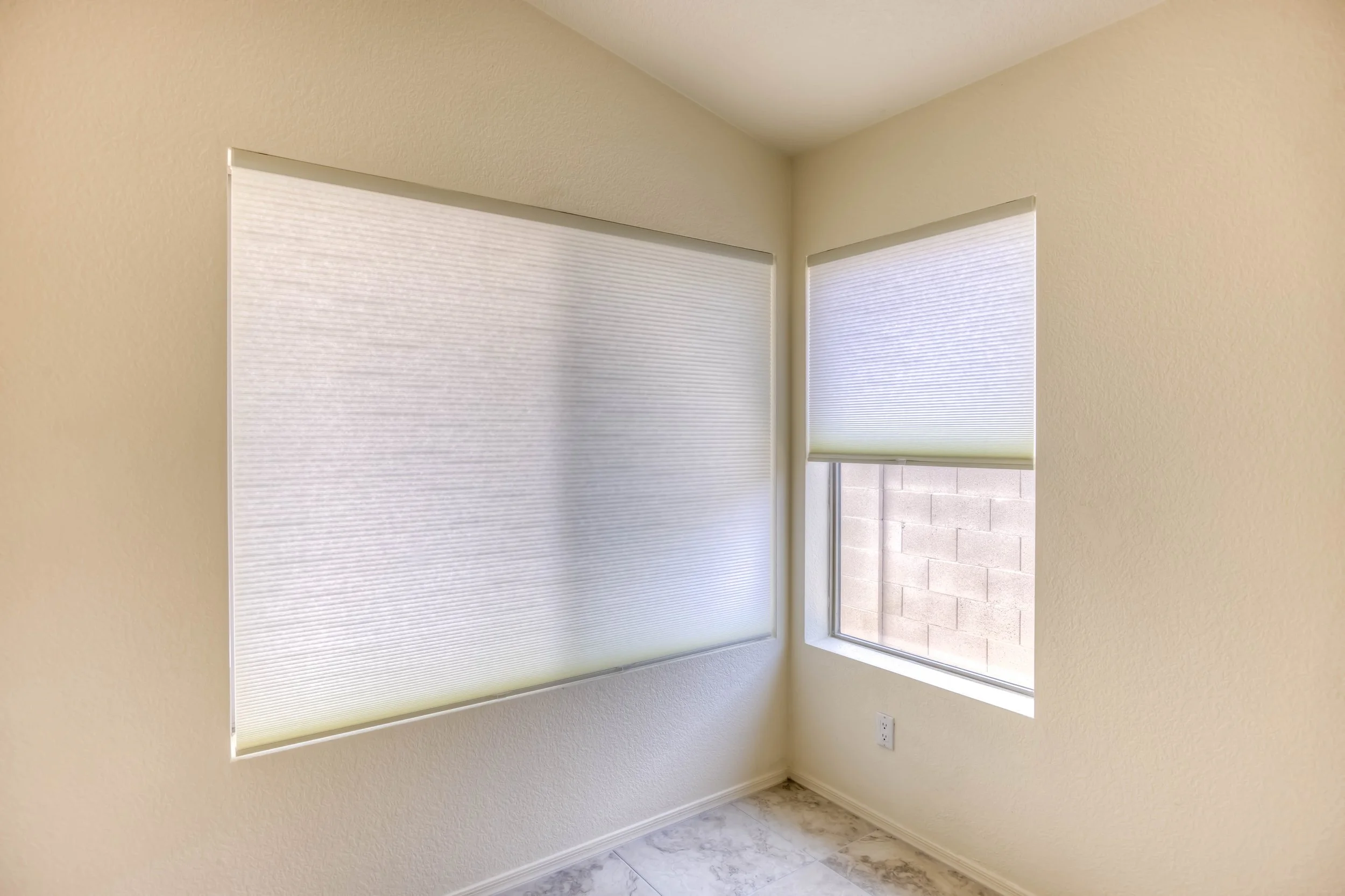 16 Living Room photo d.jpg