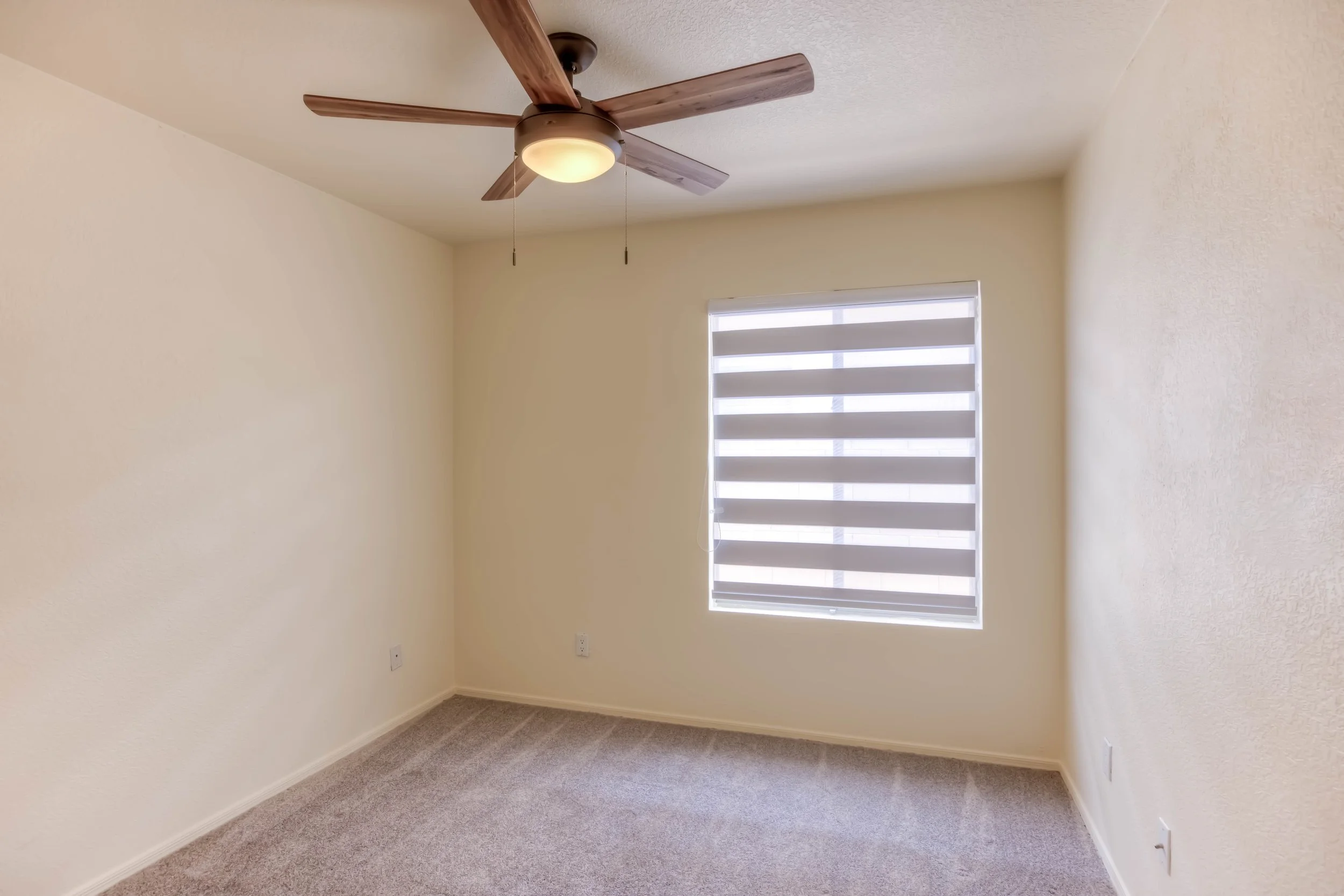 26 Bedroom 2 photo a.jpg