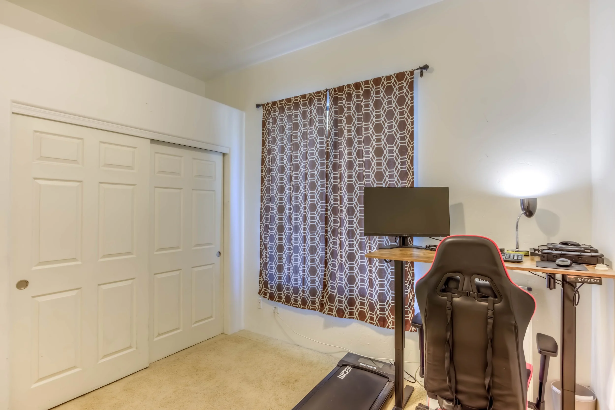 10 Bedroom 1 photo b.jpg