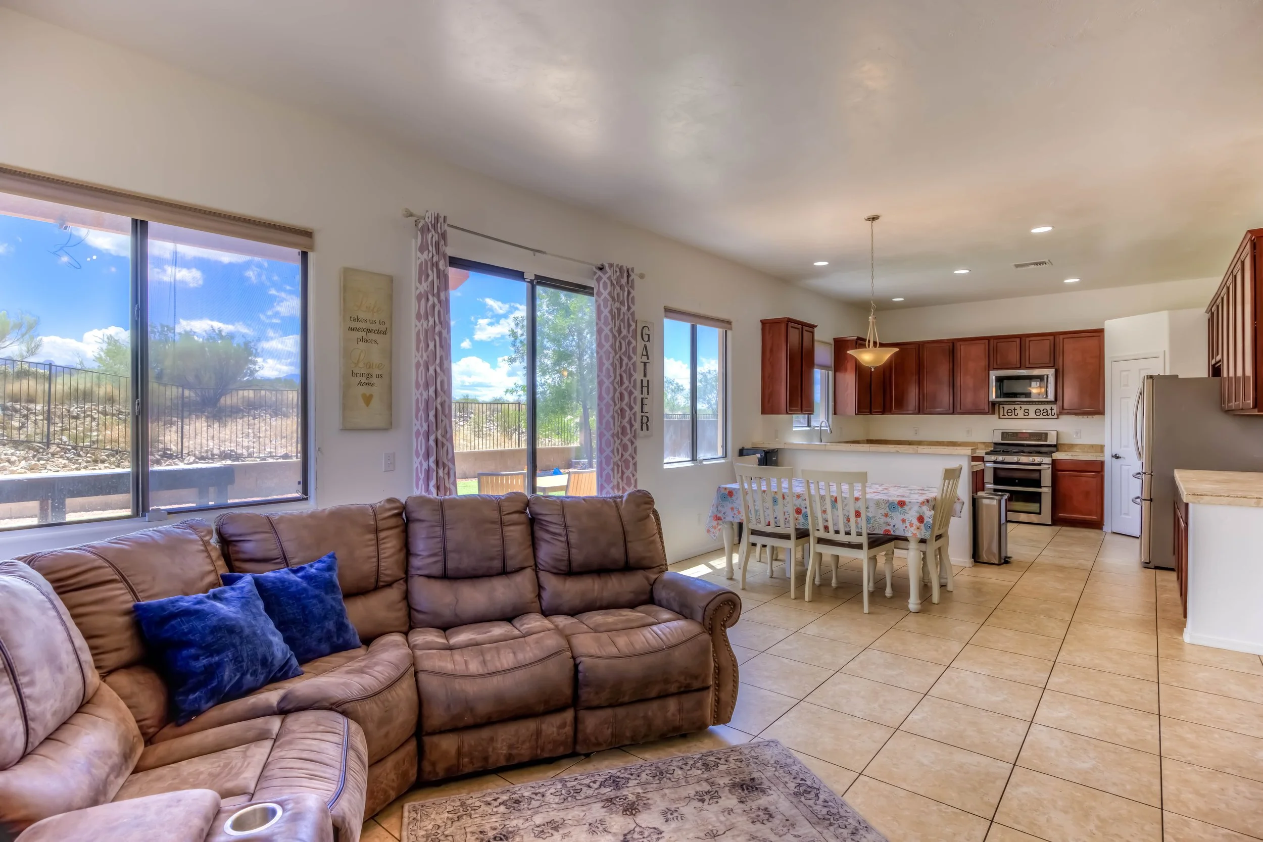 17 Family Room photo c.jpg