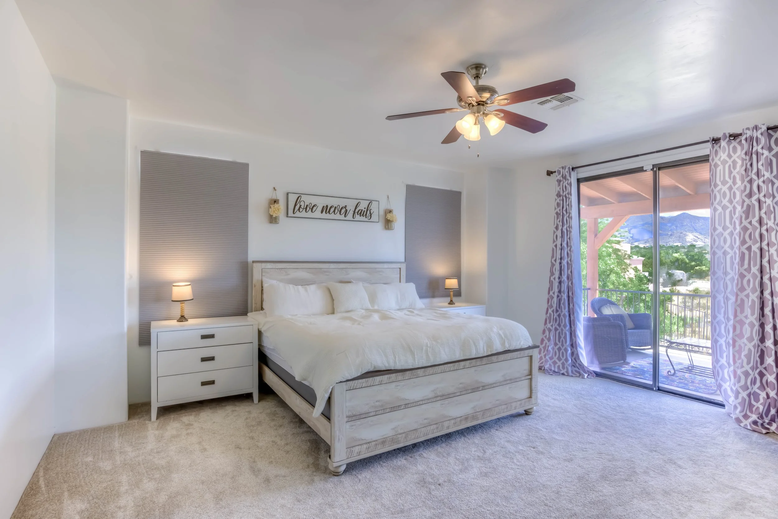 29 Main Bedroom photo a.jpg