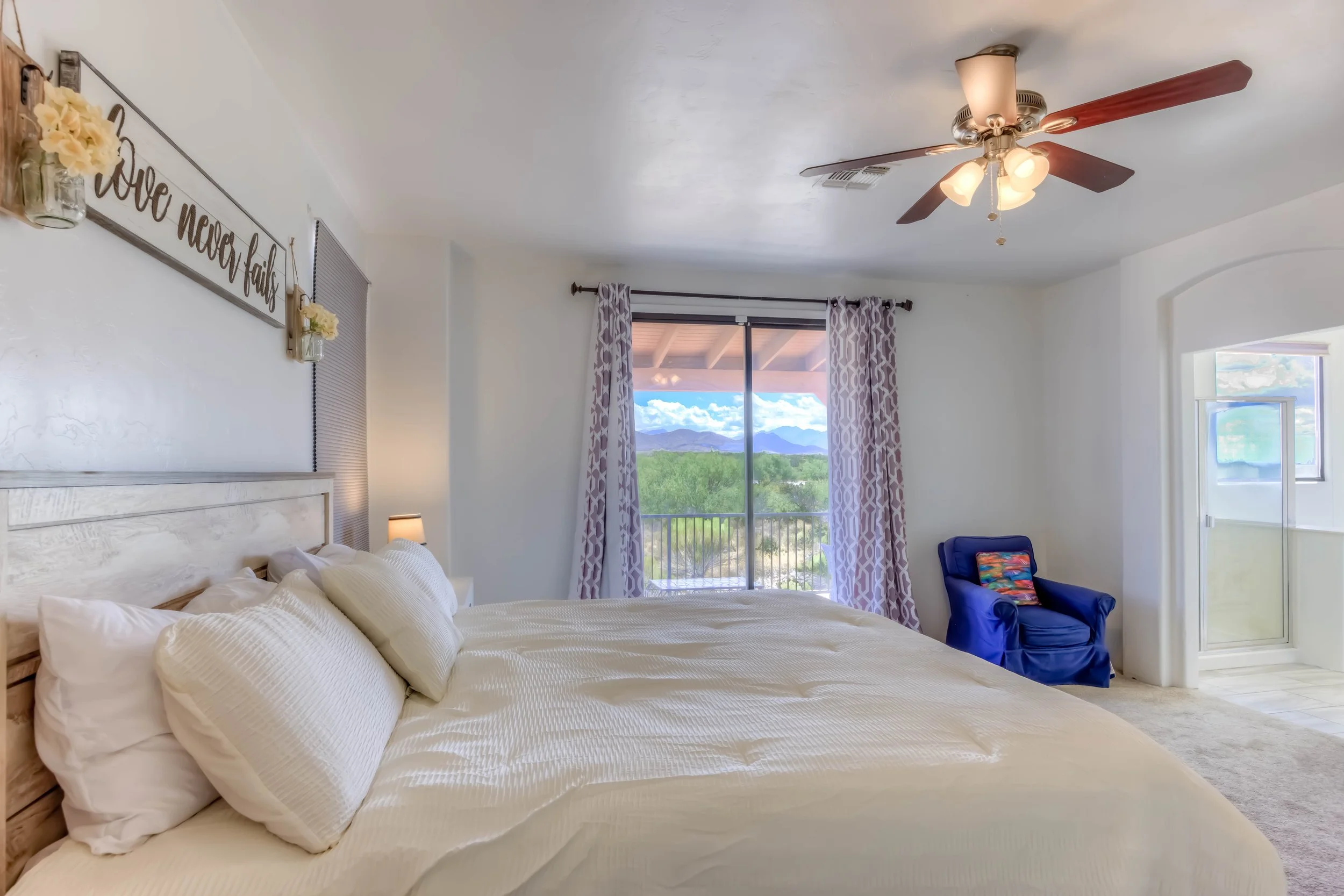 31 Main Bedroom photo c.jpg