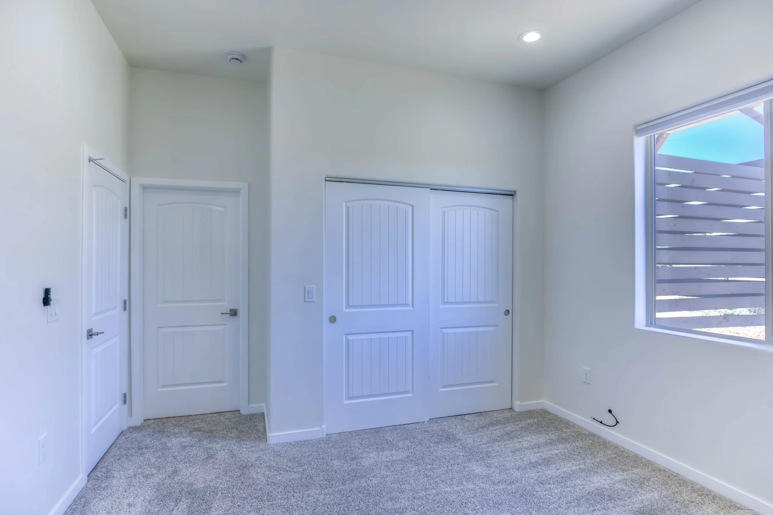 17 Bedroom 2 photo b.jpg