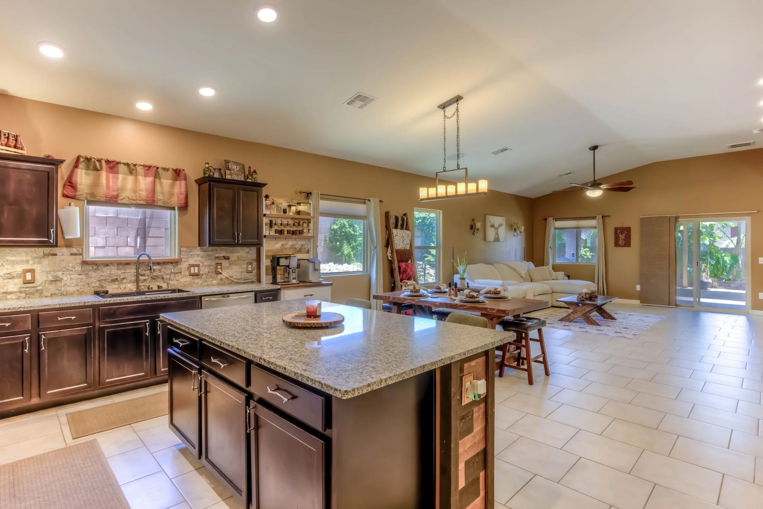 11 Kitchen photo a.jpg