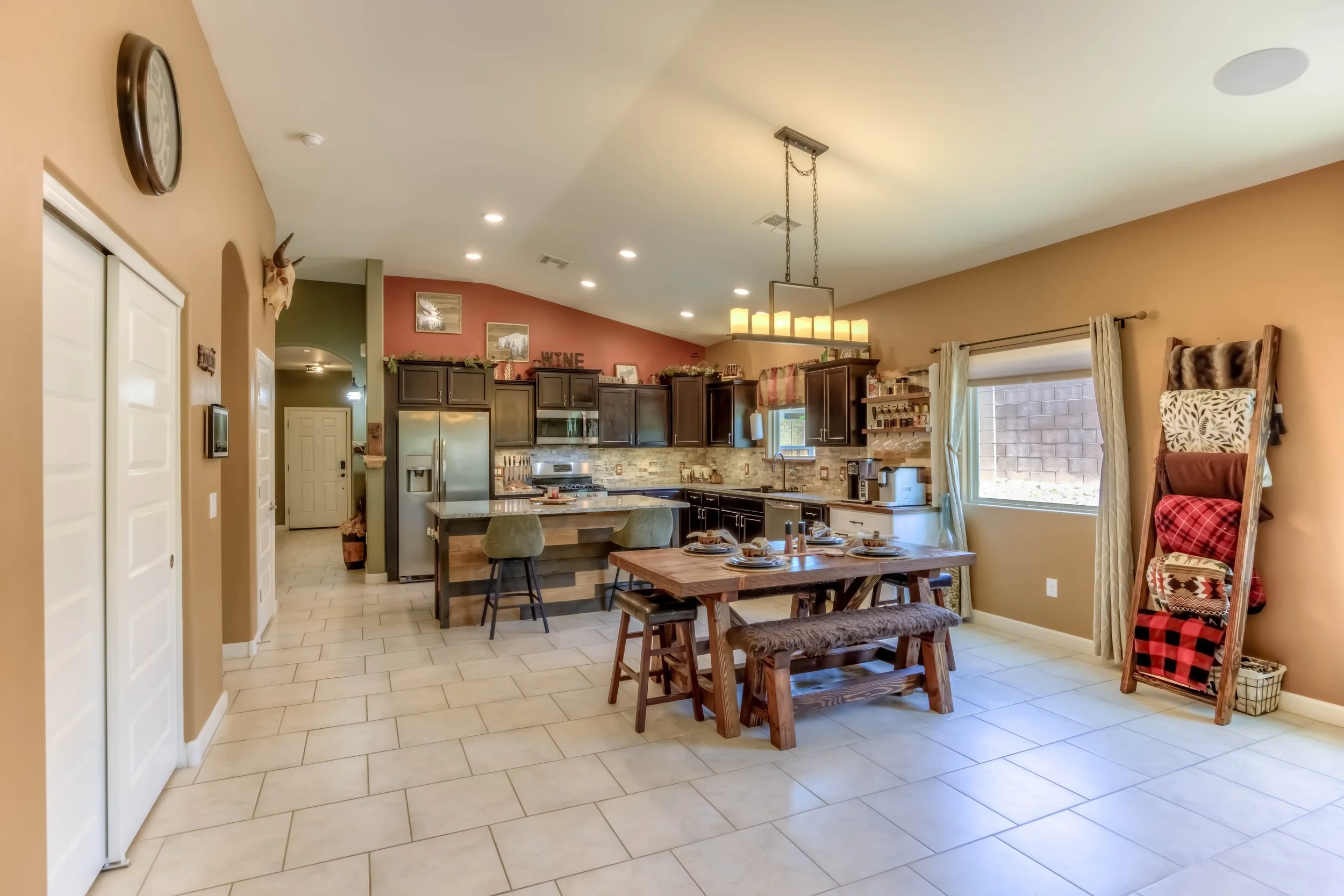 12 Kitchen photo b.jpg