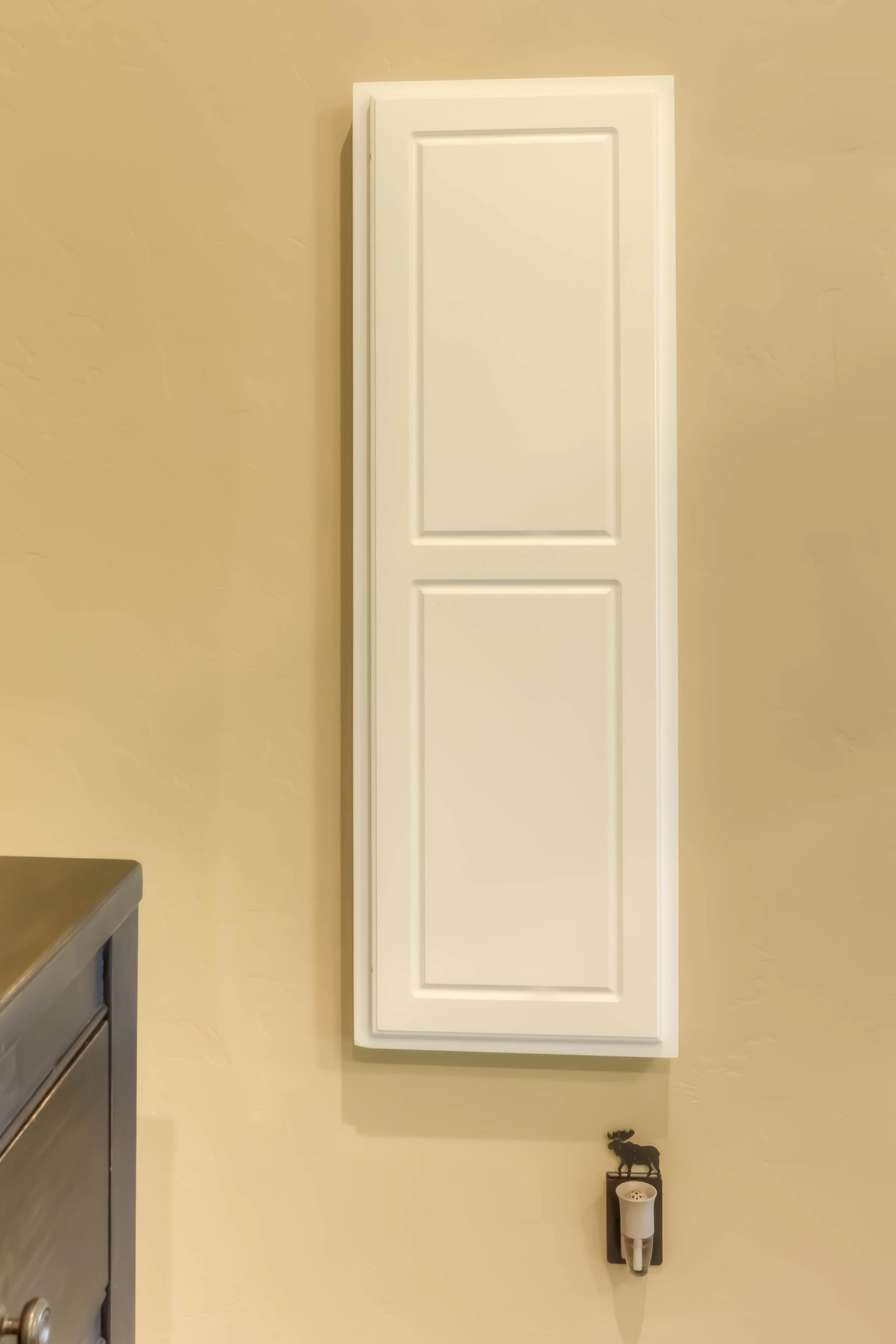 20 Main Bedroom photo c.jpg