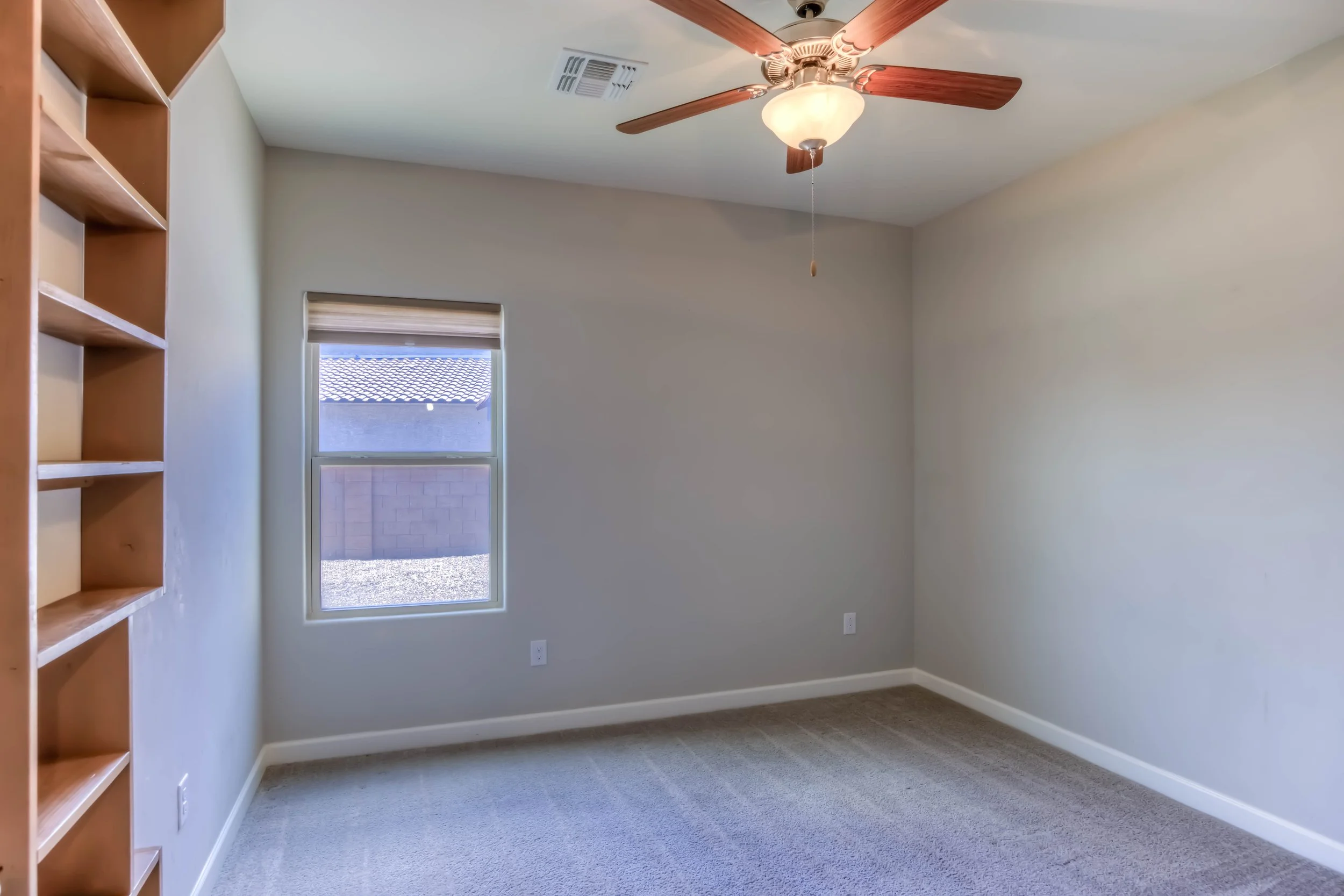 25 Bedroom 1 photo a.jpg