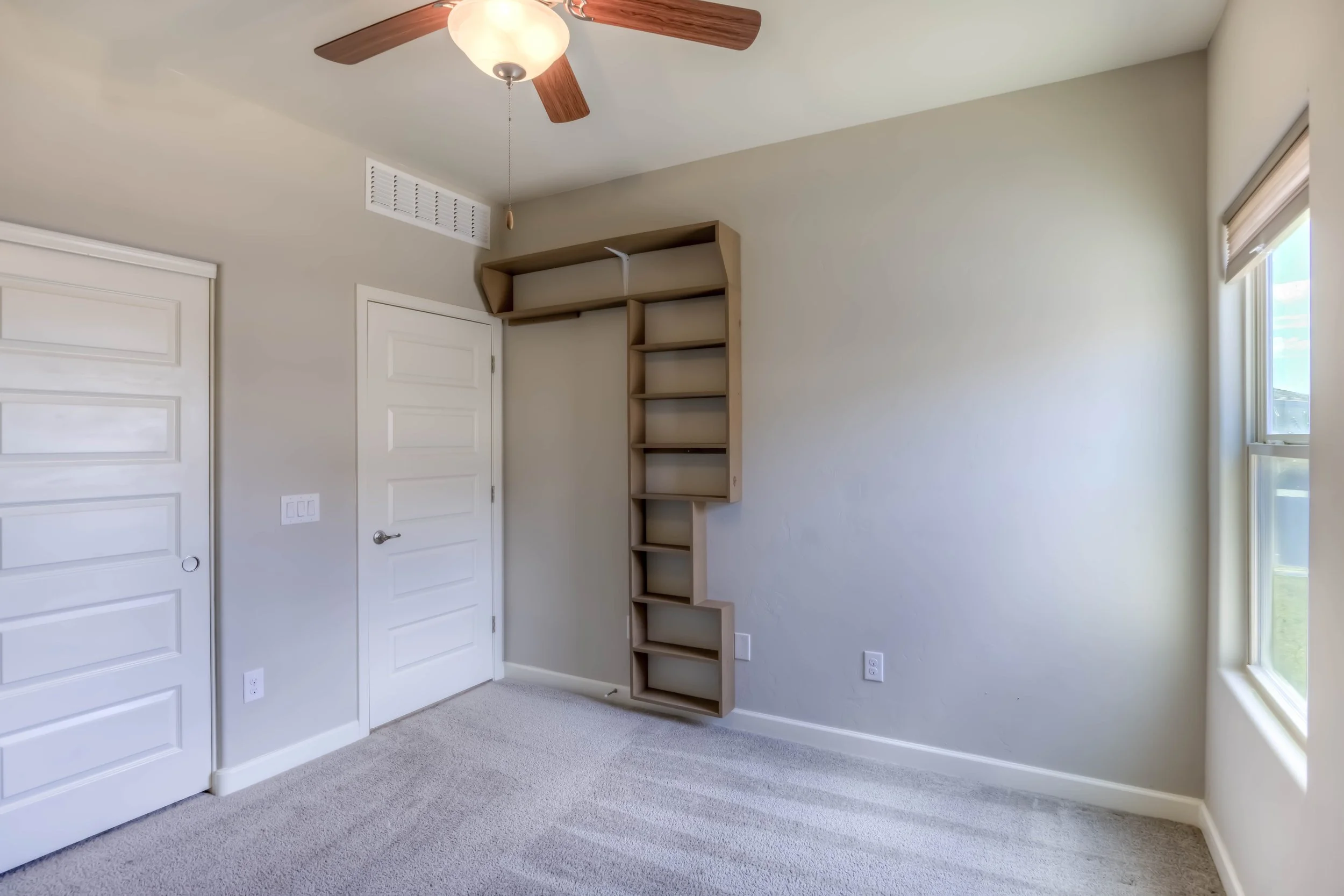 26 Bedroom 1 photo b.jpg