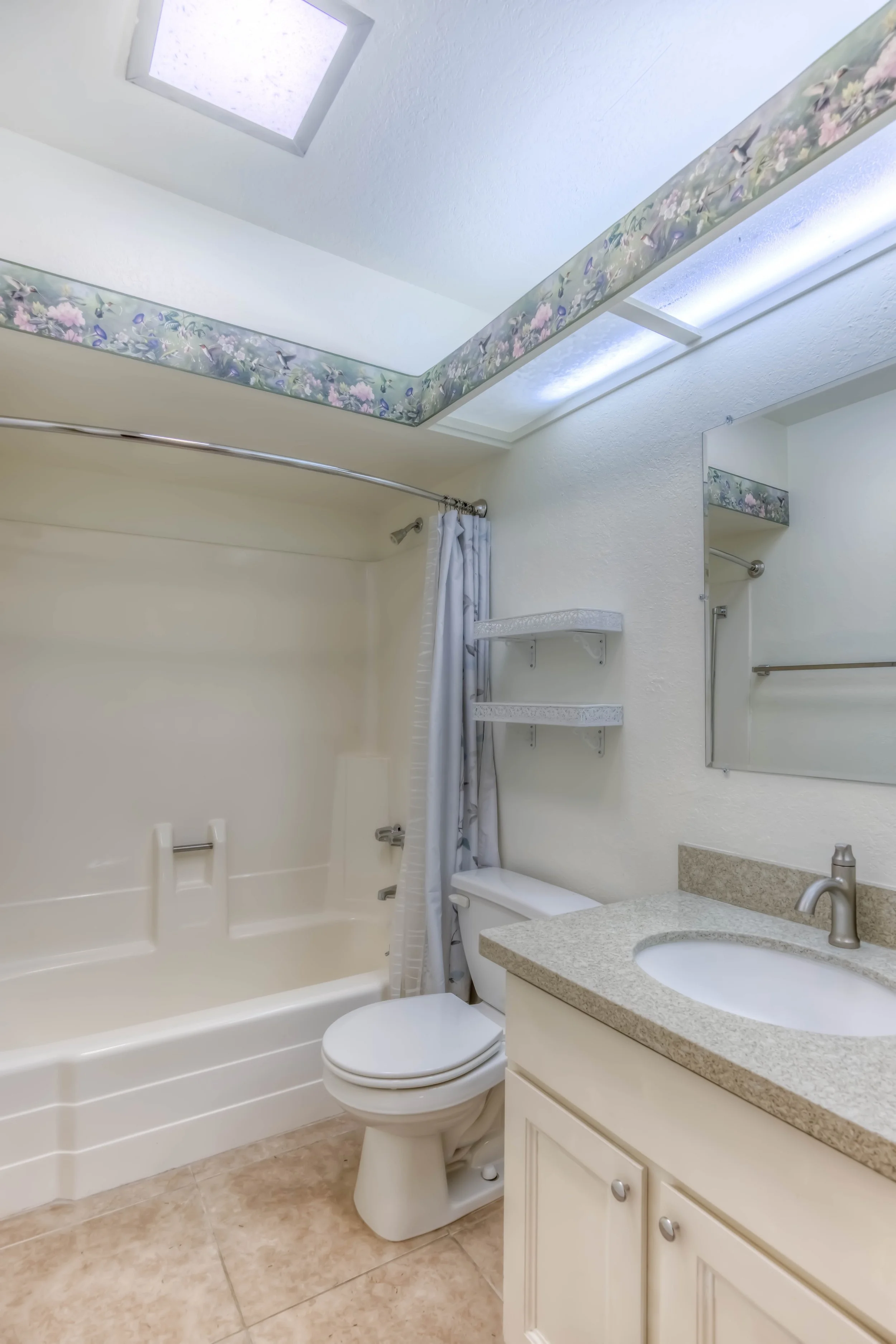 27 Bathroom.jpg