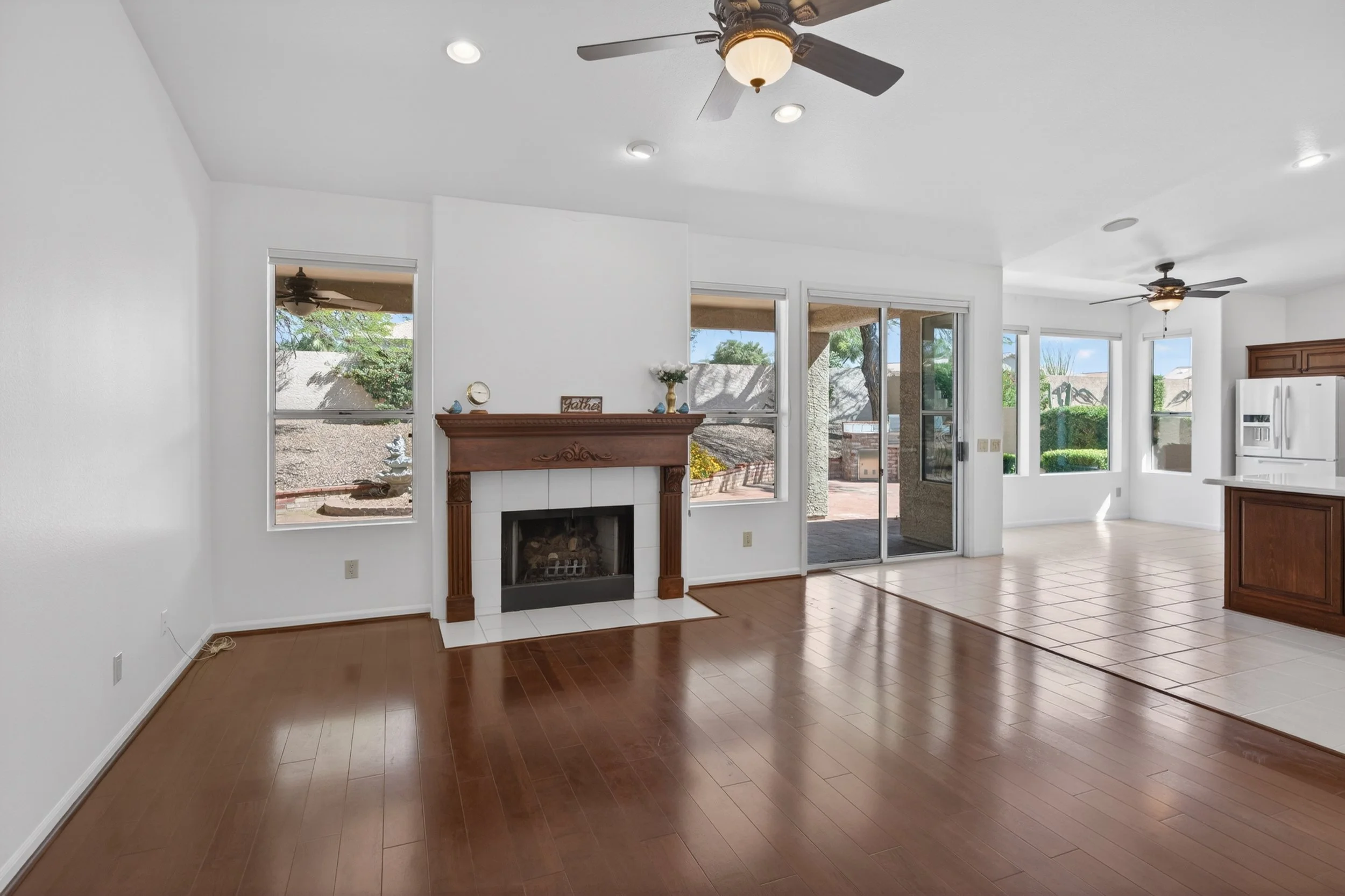14 Family Room photo b.jpg