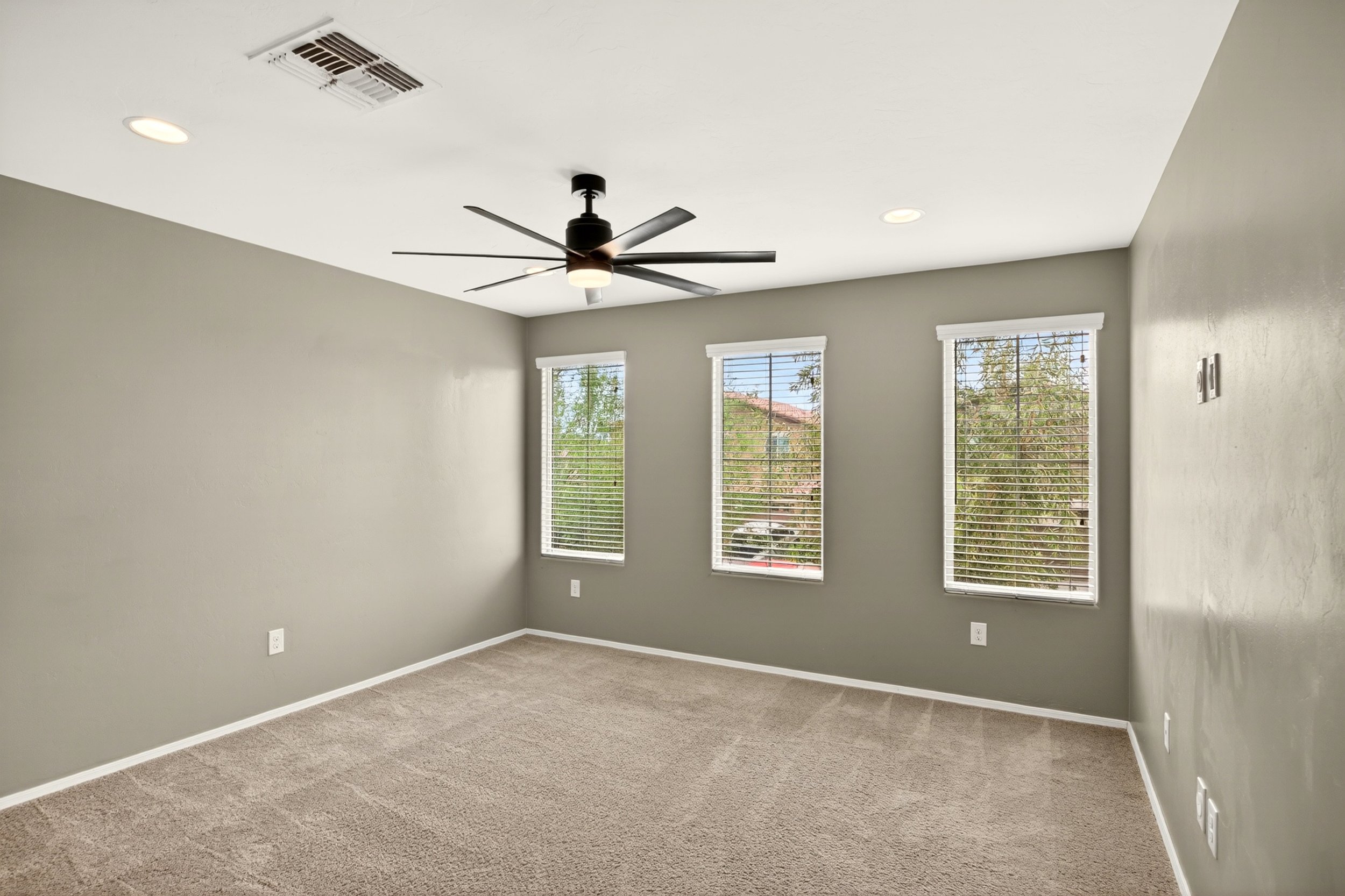20 Loft photo a.jpg